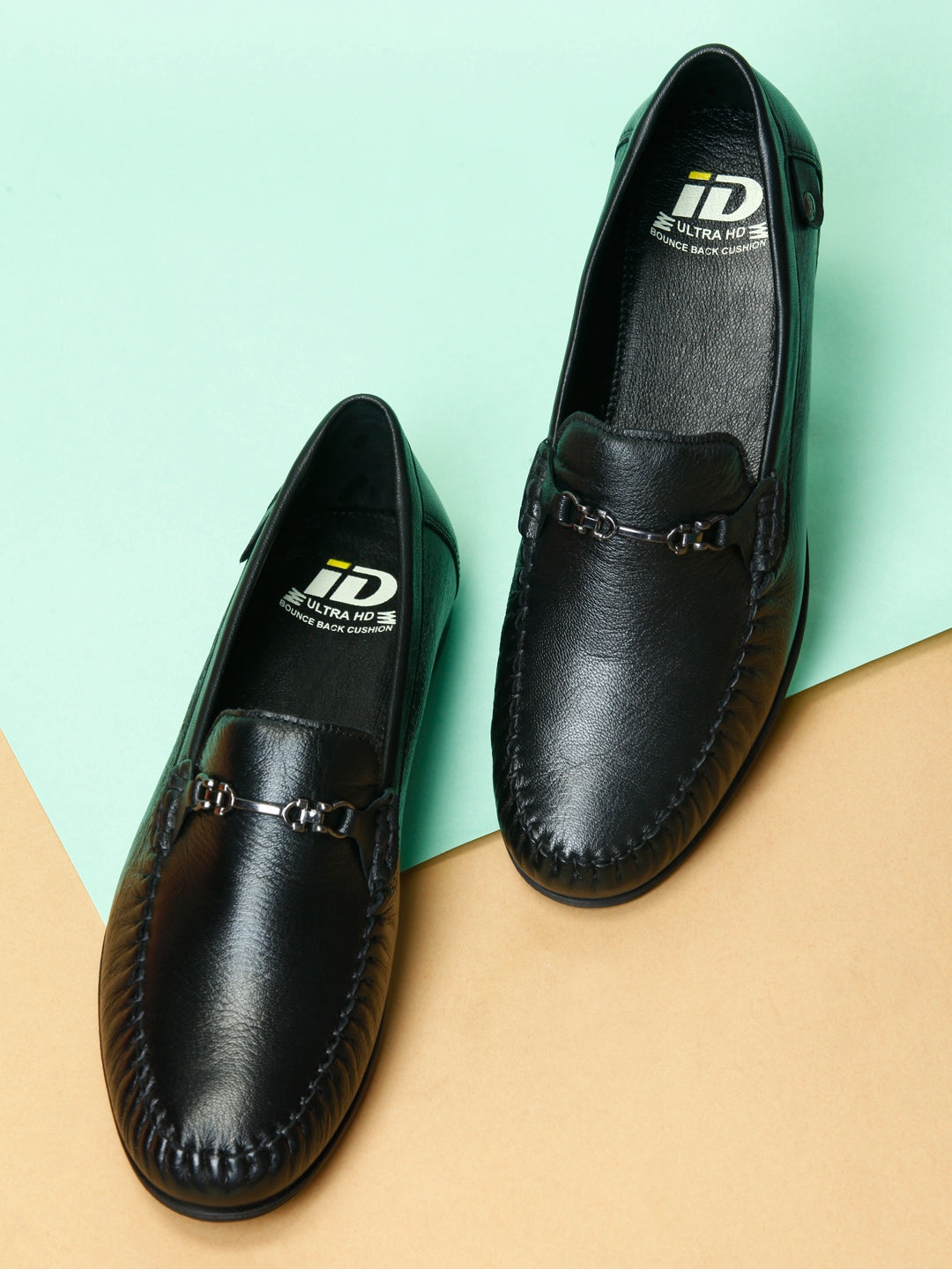 

ID Men Black Textured Leather Loafers