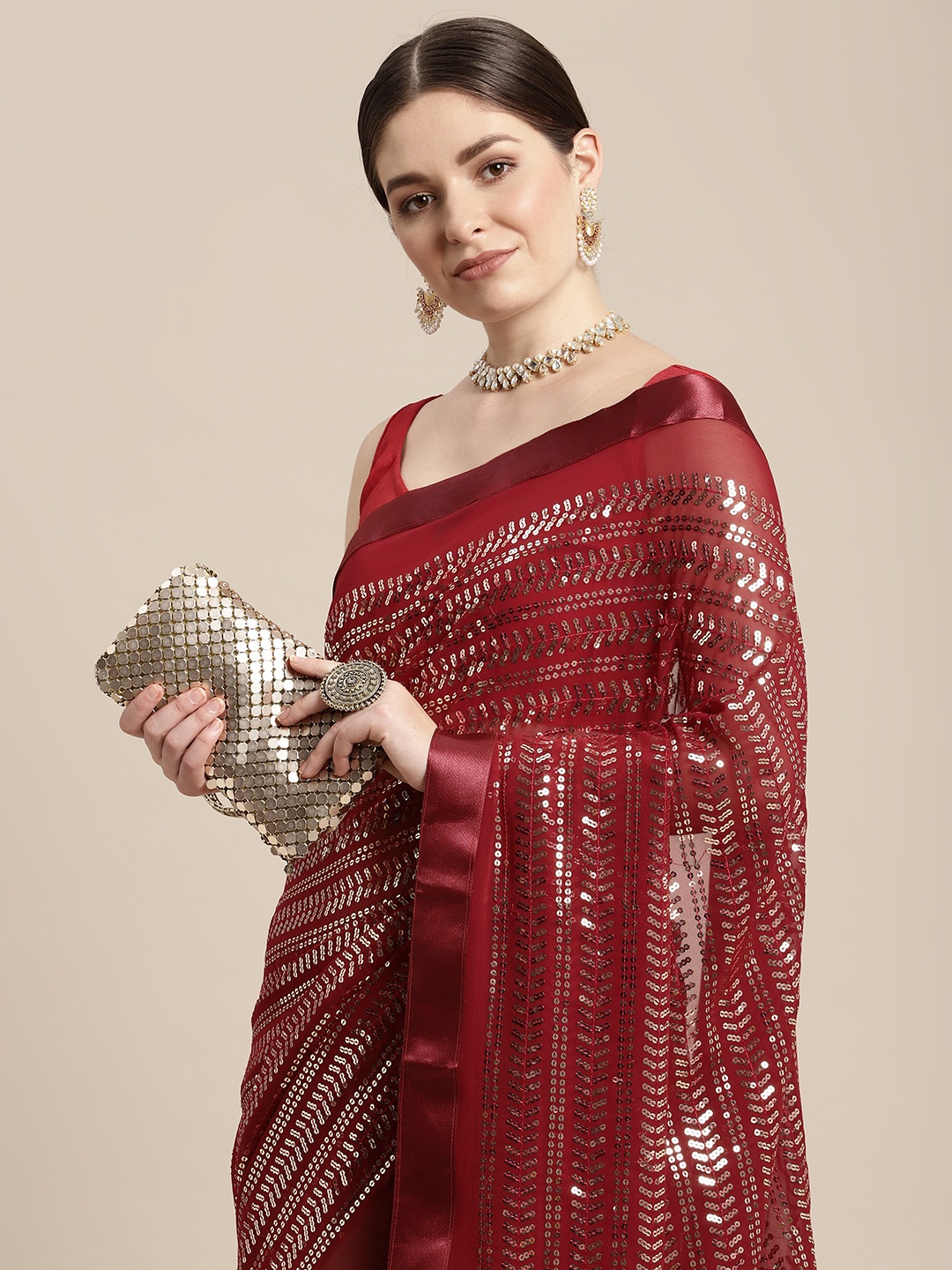 

VAIRAGEE Embellished Sequinned Celebrity Saree, Maroon