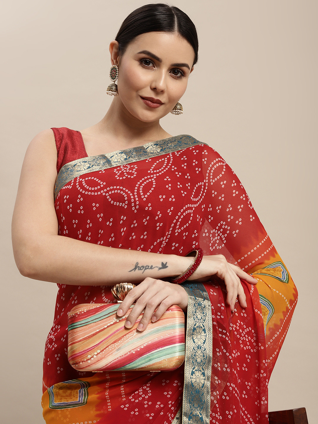 

VAIRAGEE Bandhani Celebrity Saree, Red