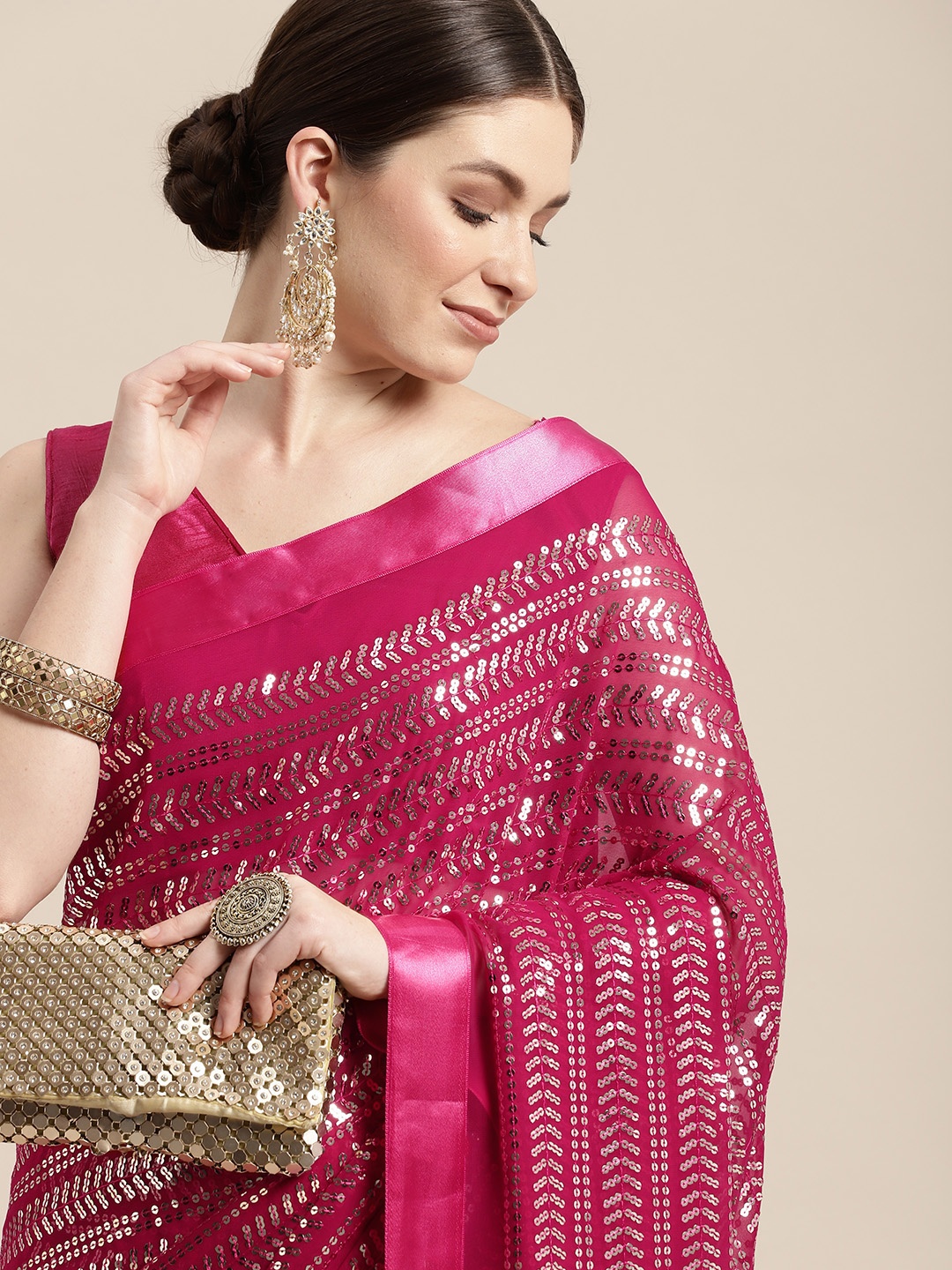 

VAIRAGEE Embellished Sequinned Celebrity Saree, Pink