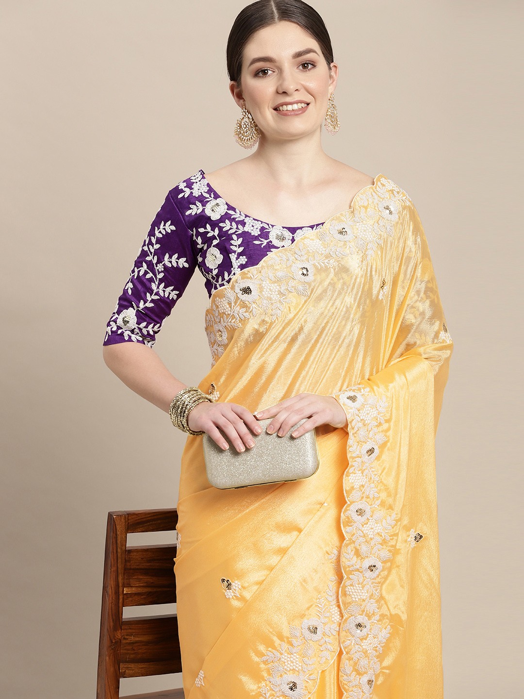 

VAIRAGEE Floral Embroidered Sequinned Celebrity Saree, Yellow