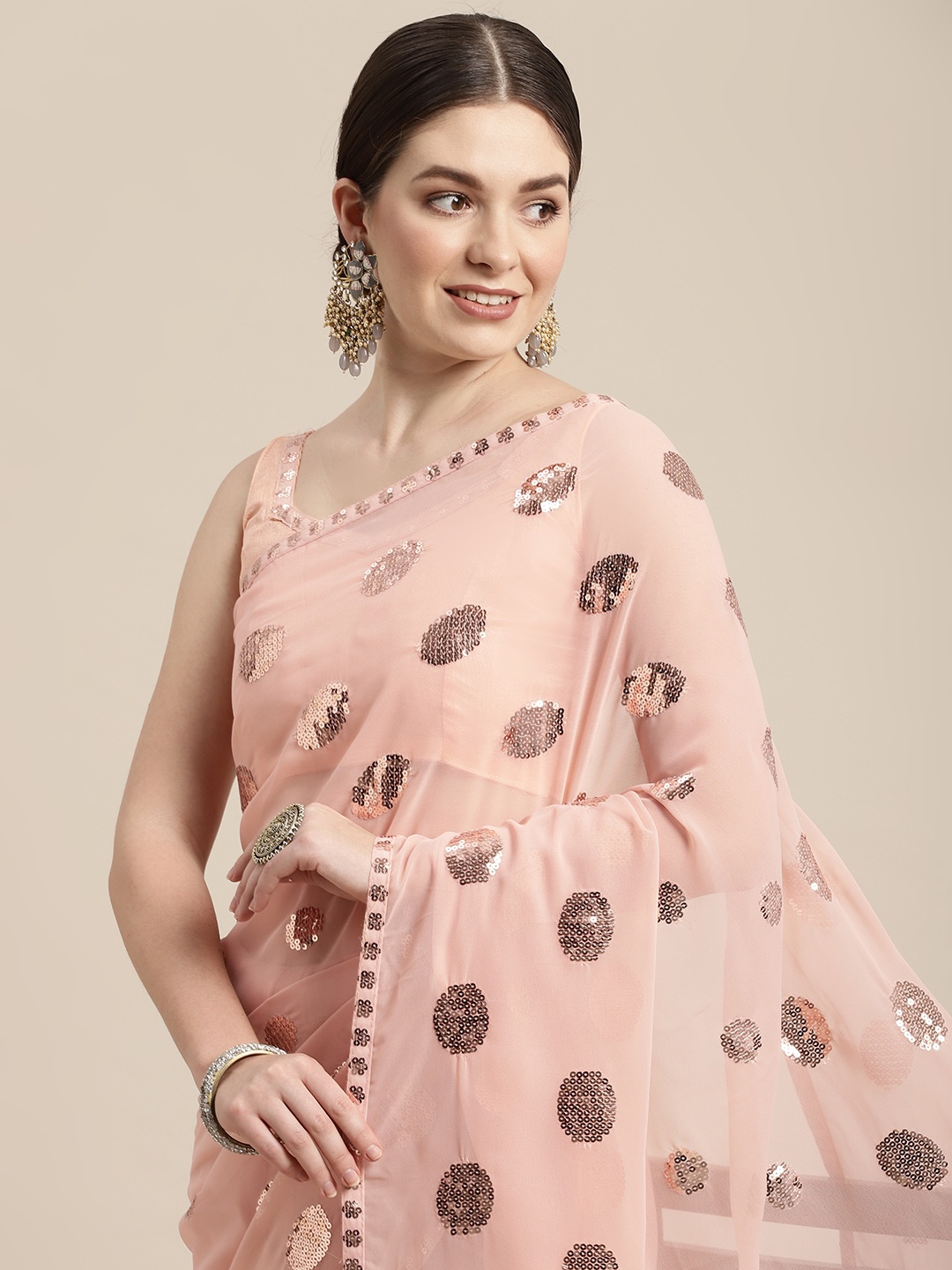 

VAIRAGEE Peach-Coloured Embellished Sequinned Celebrity Saree