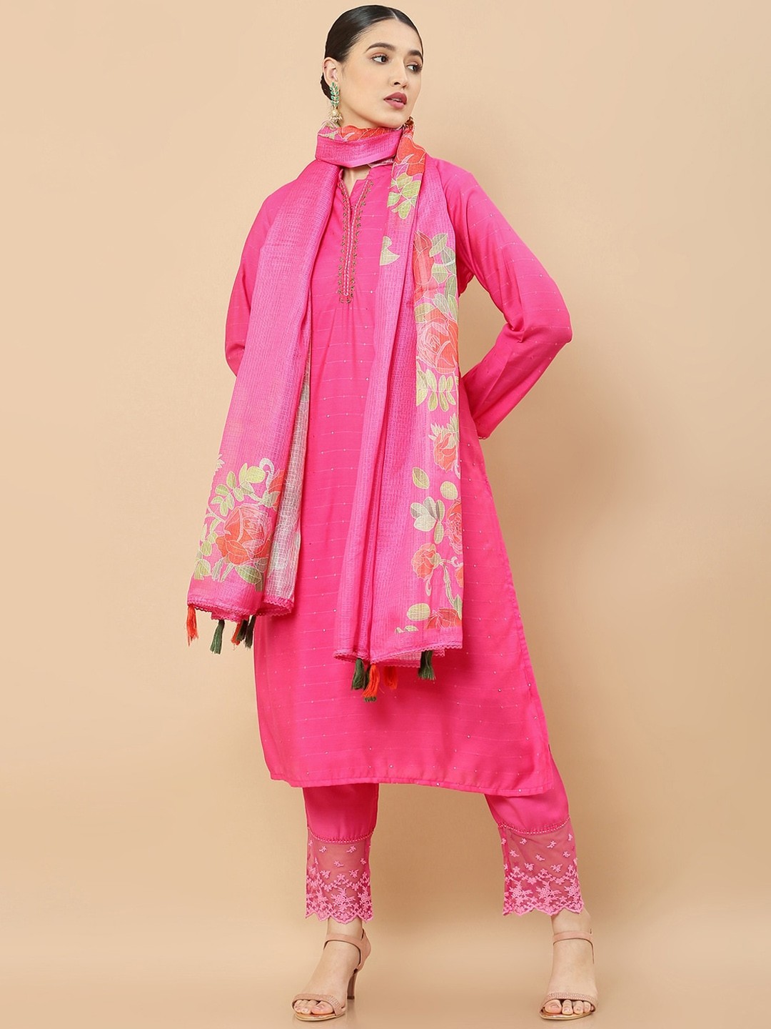 

Soch Women Ethnic Motifs Embroidered Sequinned Kurta with Trousers & With Dupatta, Fuchsia