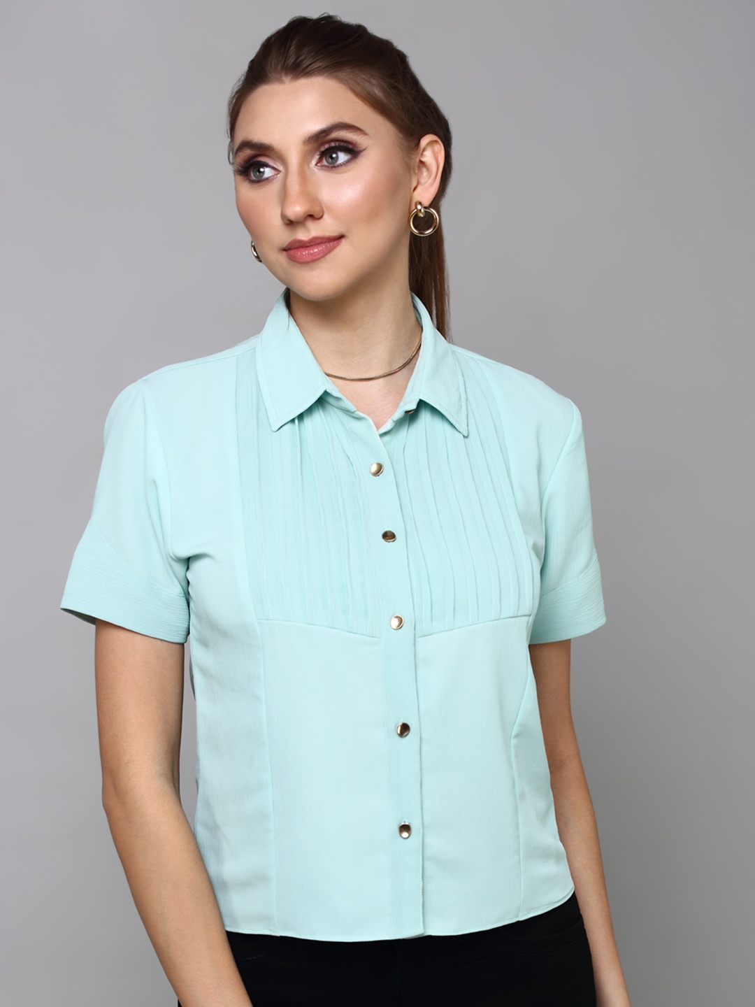 

aturabi Green Shirt Style Top