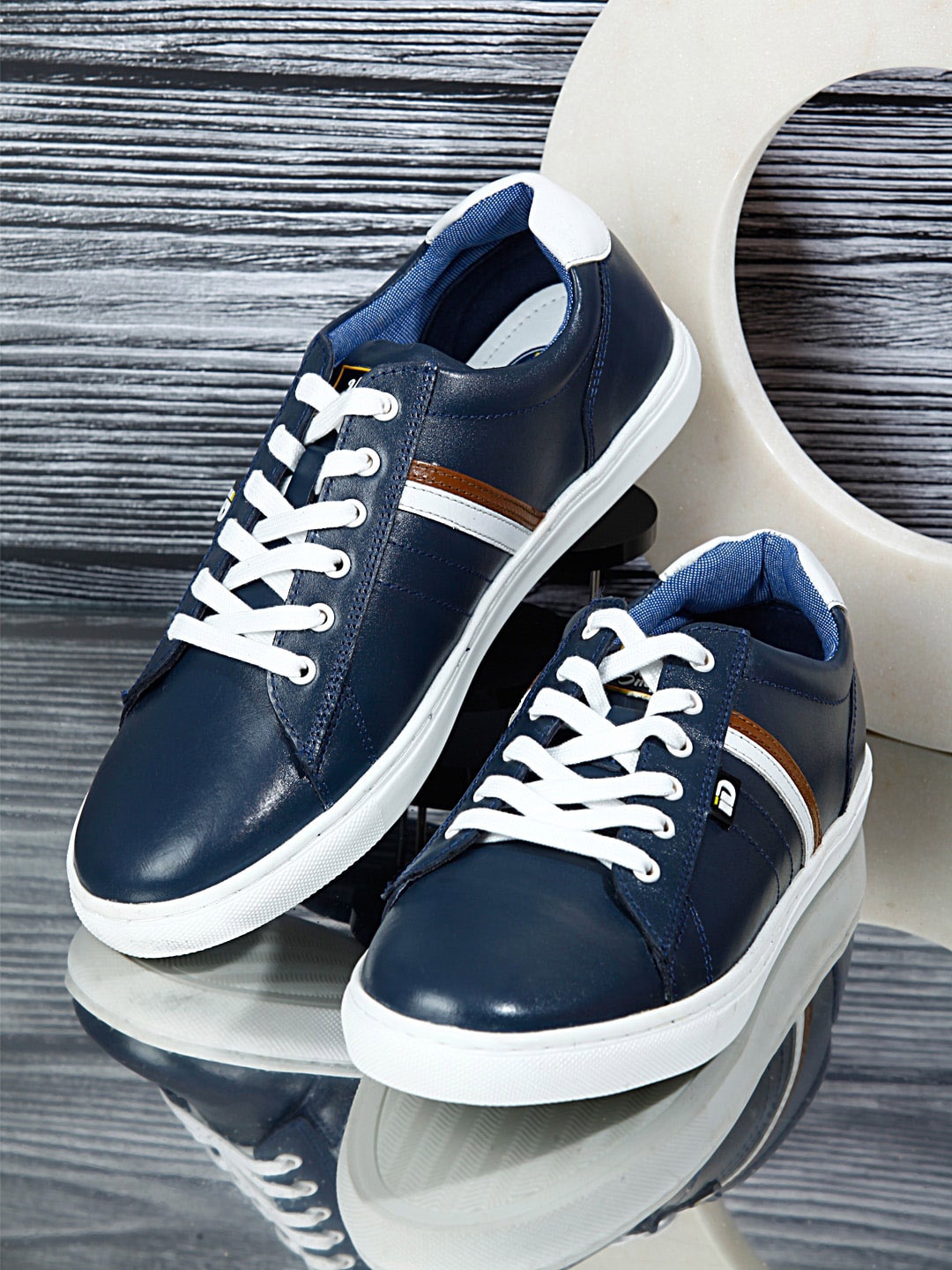 

ID Men Blue Leather Sneakers