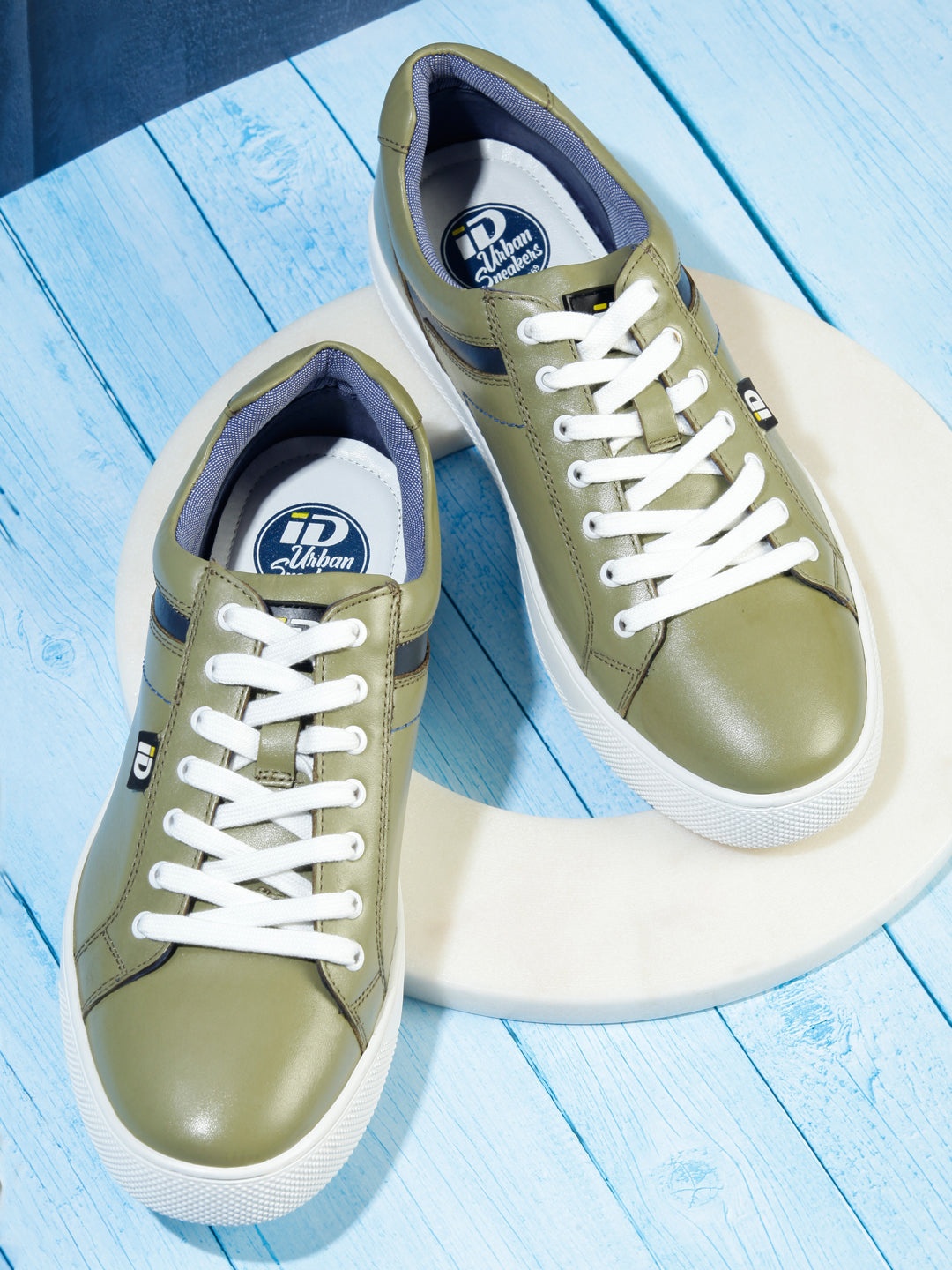 

ID Men Green Leather Sneakers