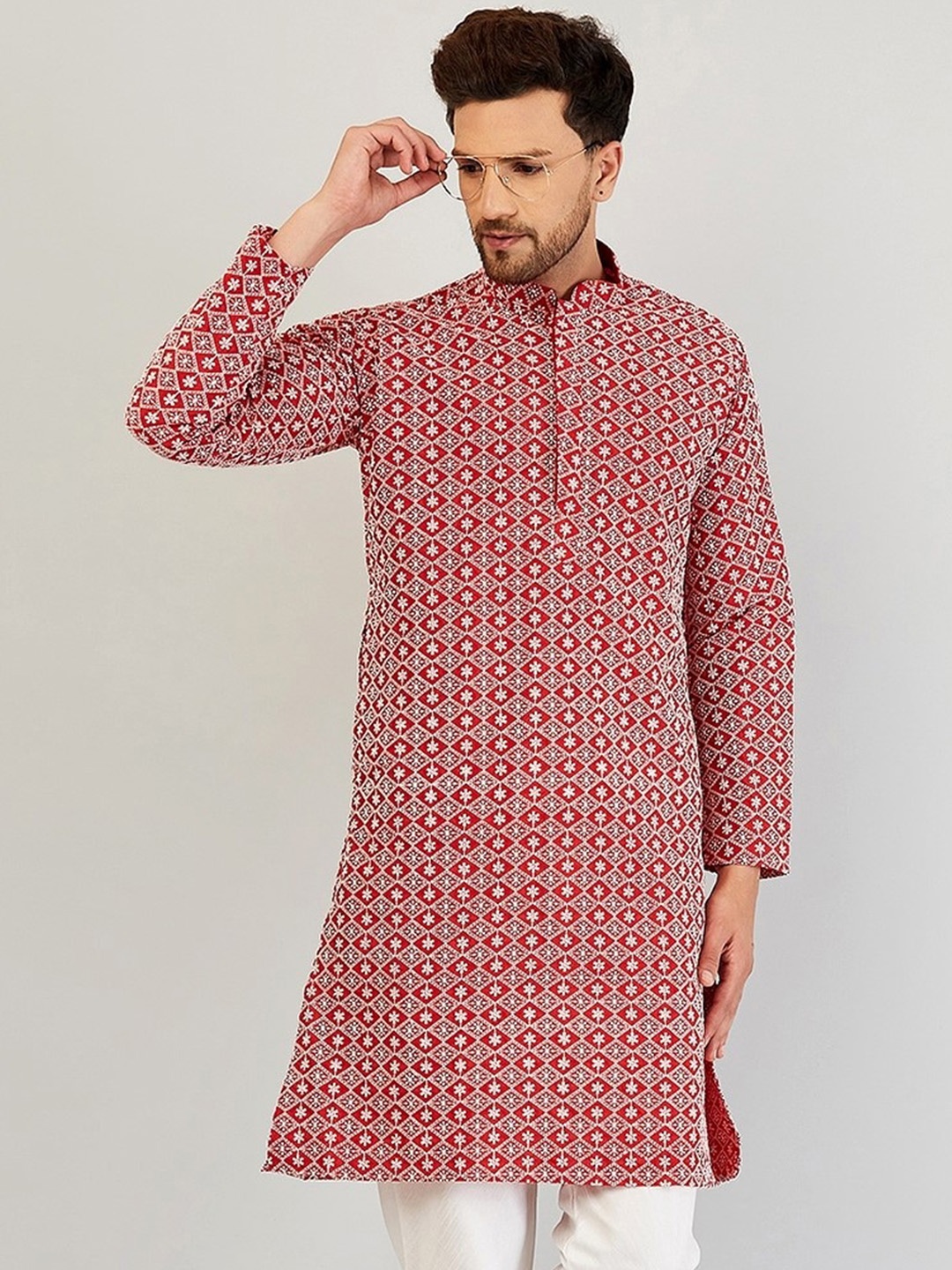 

Armaan Ethnic Men Red Ethnic Motifs Embroidered Thread Work Kurta