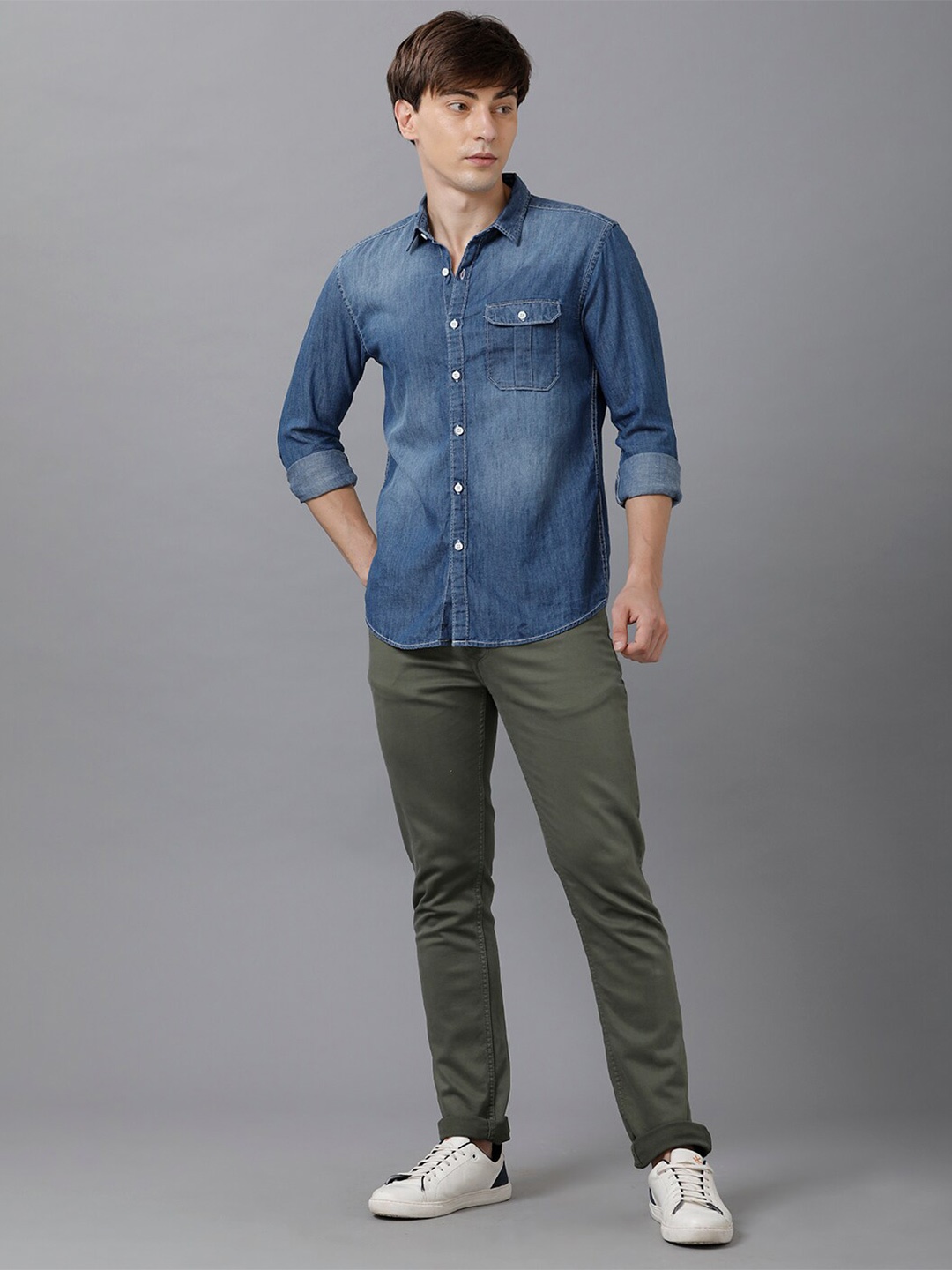 

YOVISH Men Blue Smart Slim Fit Faded Casual Shirt