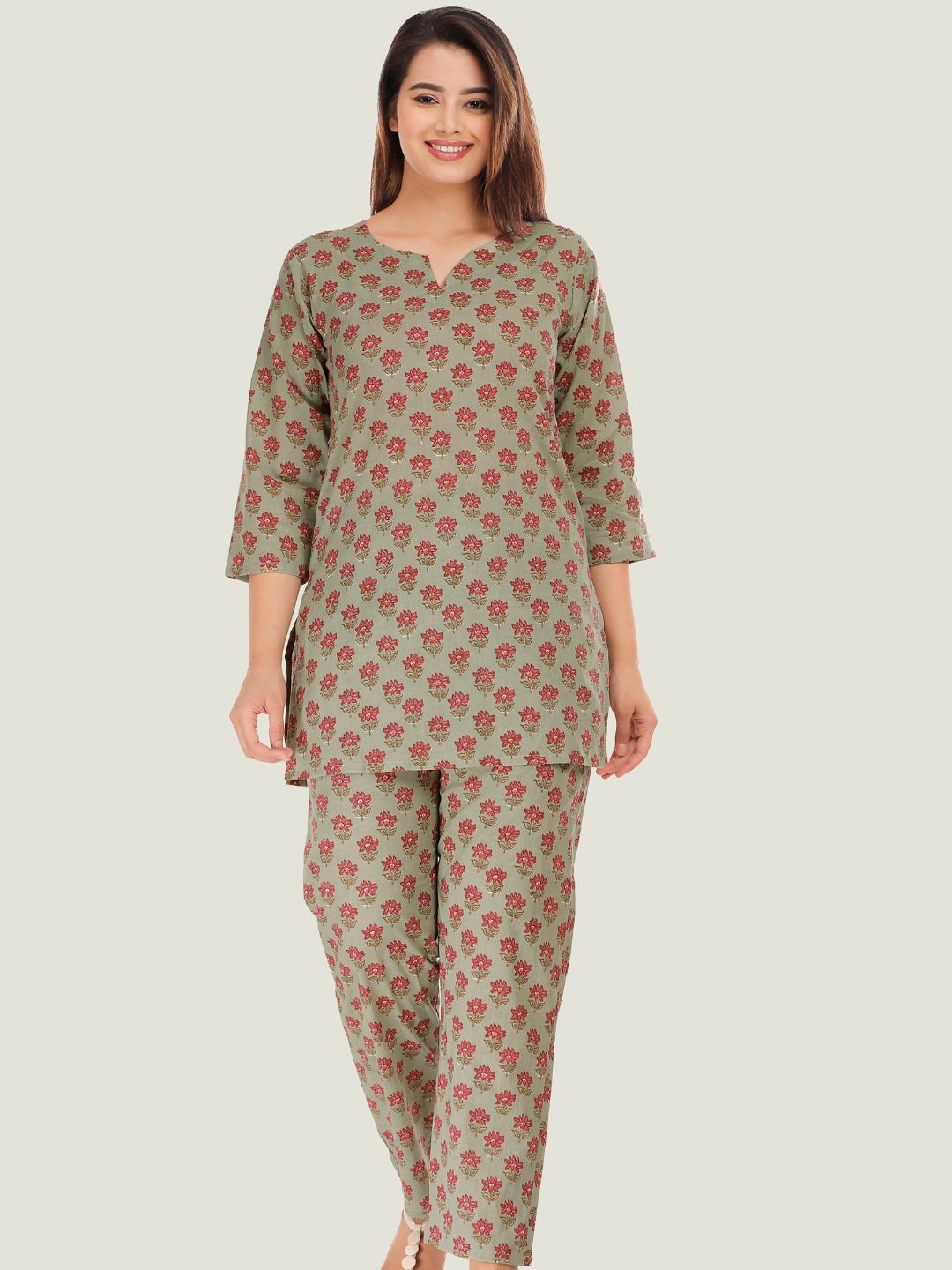 

HOUSE OF JAMOTI Women Green Floral Printed Pure Cotton Kurti with Trouser