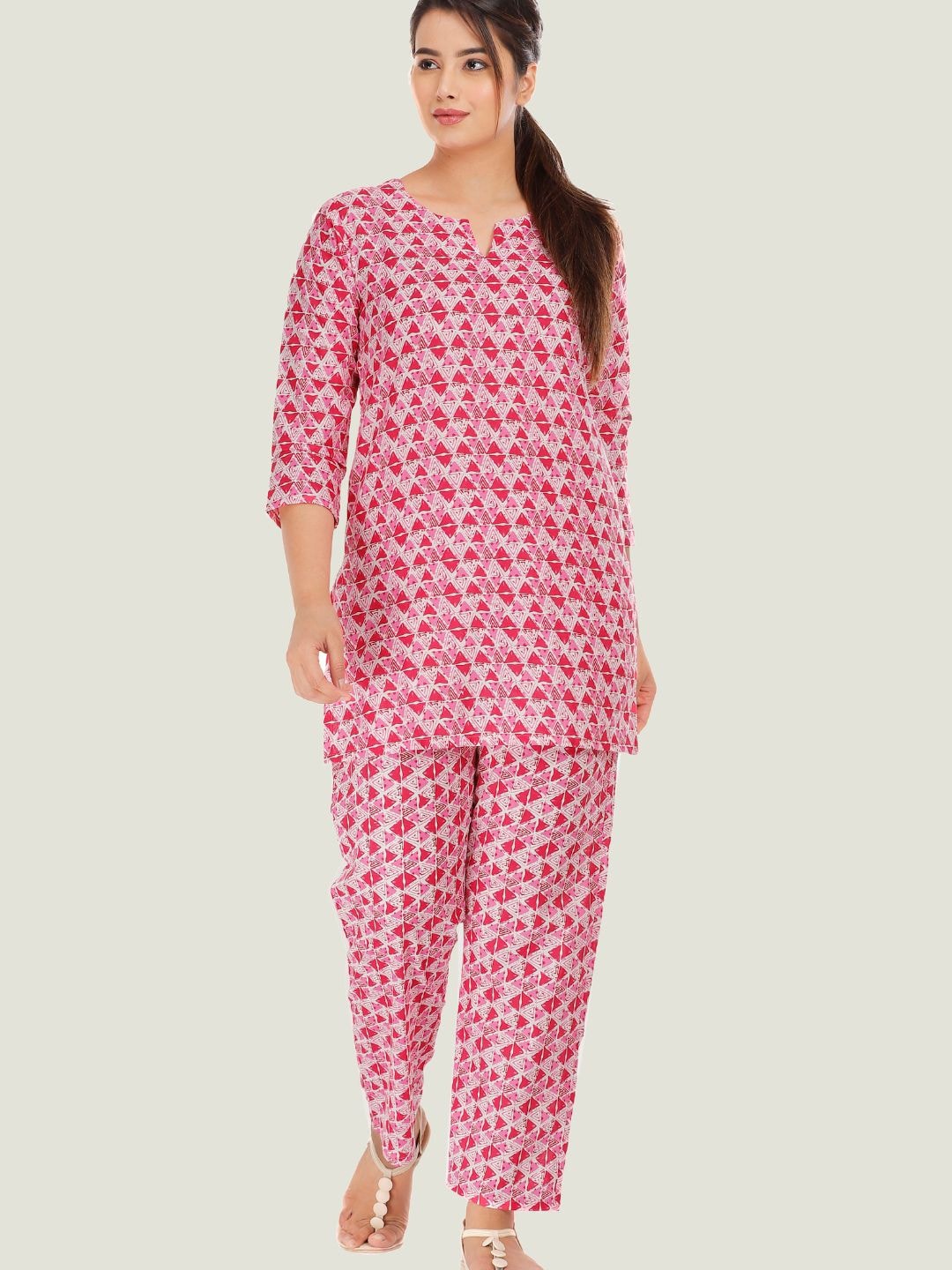 

HOUSE OF JAMOTI Women Pink Printed Pure Cotton Kurti with Trouser