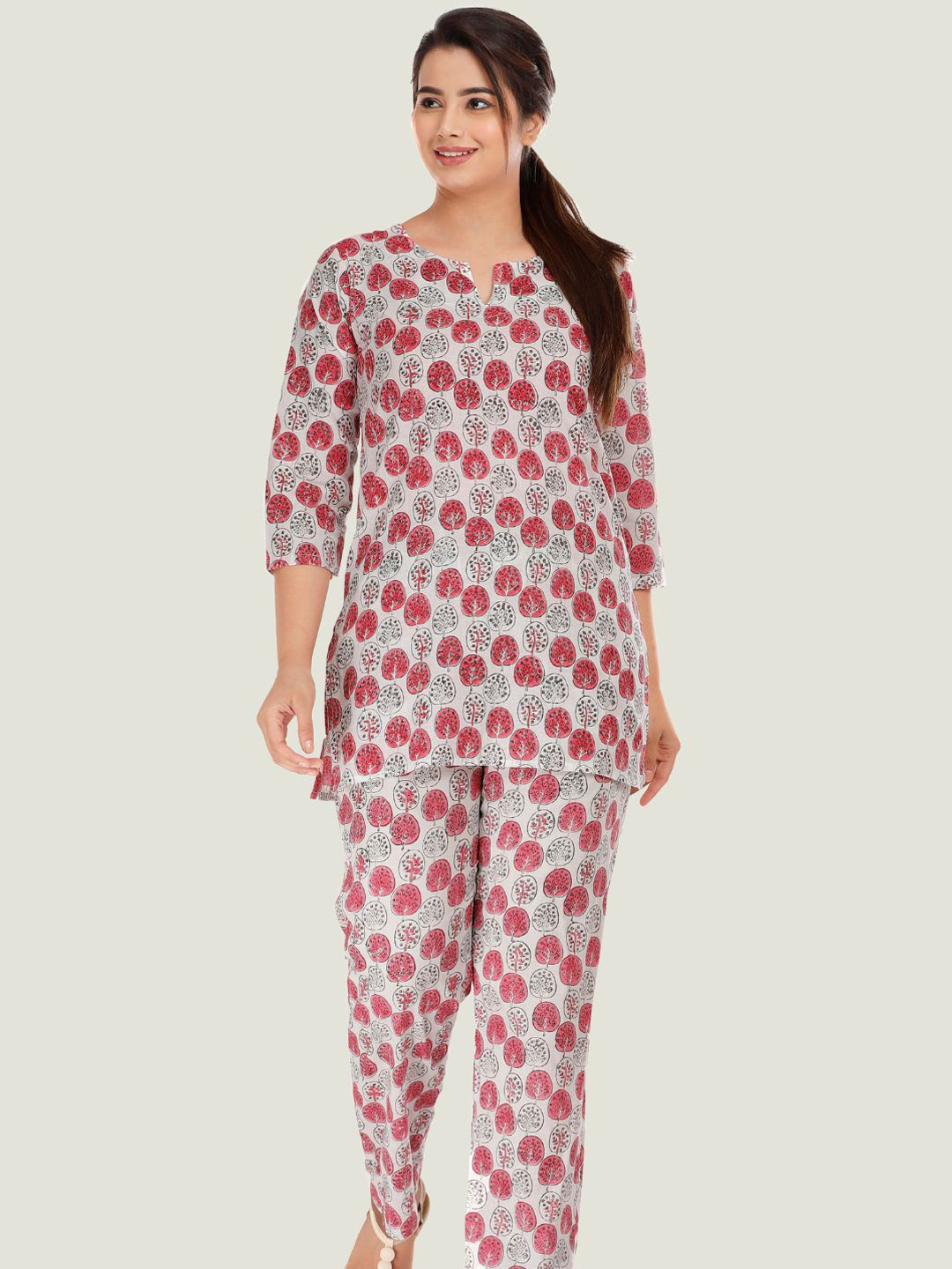 

HOUSE OF JAMOTI Women Grey Floral Printed Pure Cotton Kurti with Trouser