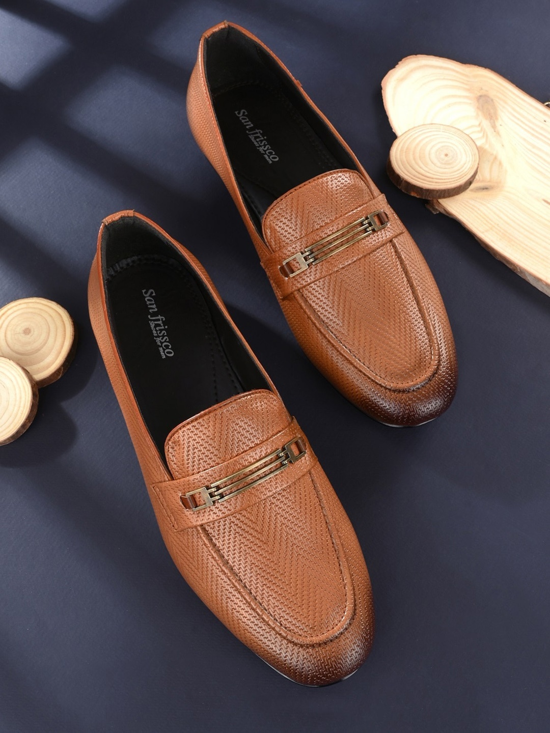 

San Frissco Men Tan Textured Leather Loafers