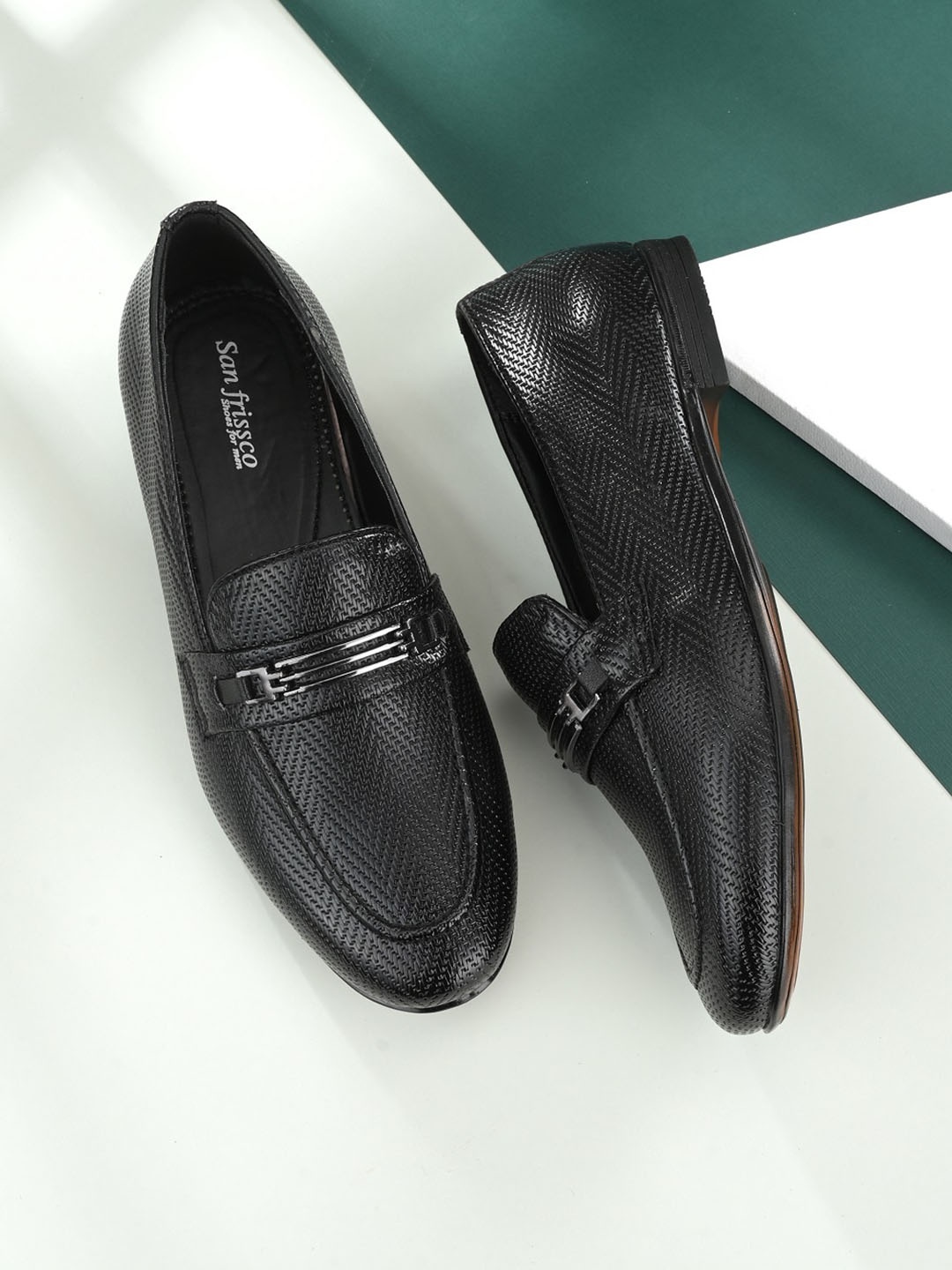 

San Frissco Men Black Textured Loafers