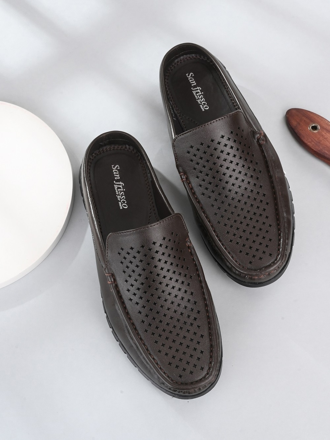 

San Frissco Men Brown Perforations Mules