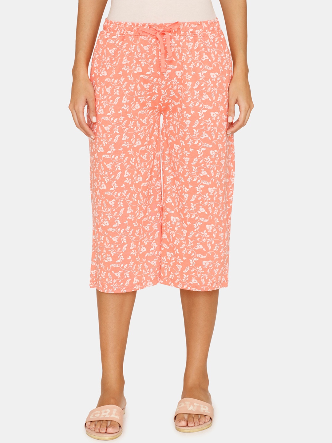 

Zivame Women Printed Lounge Capris, Peach