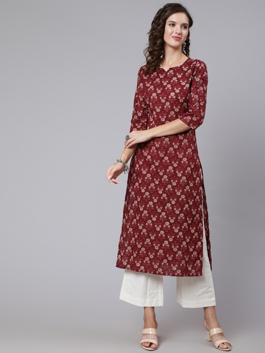 

Nayo Women Burgundy & Off White Floral Printed Floral Kurta
