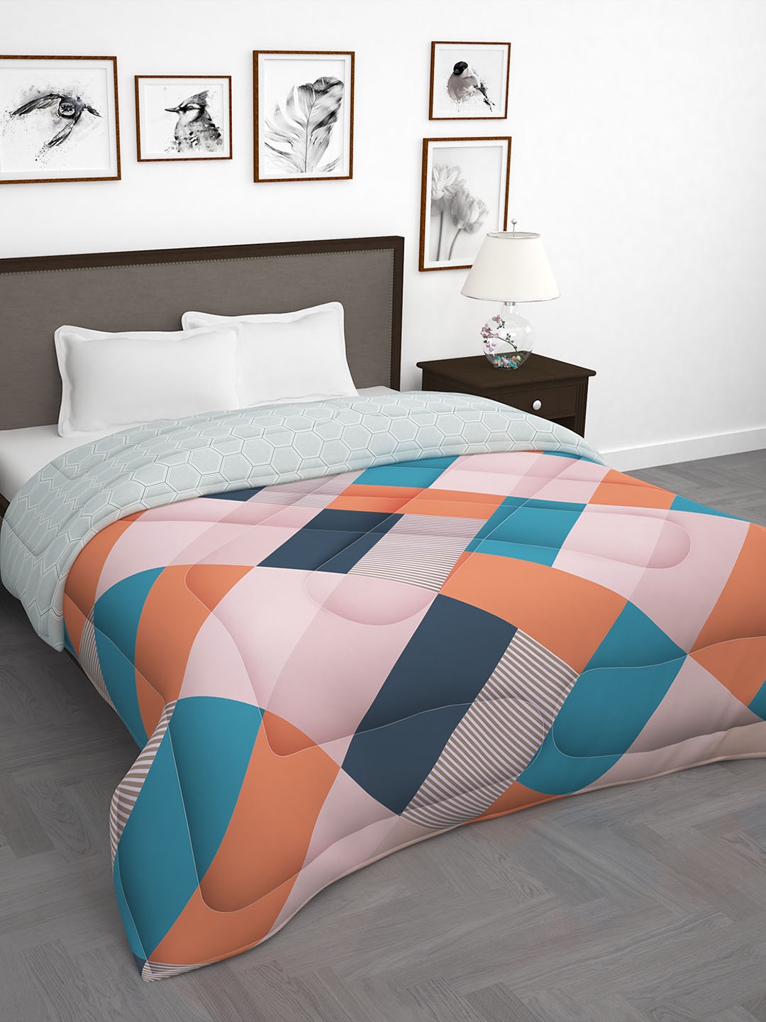 

Story@home Grey & Pink Geometric 180 GSM AC Room Reversible Double Bed Comforter