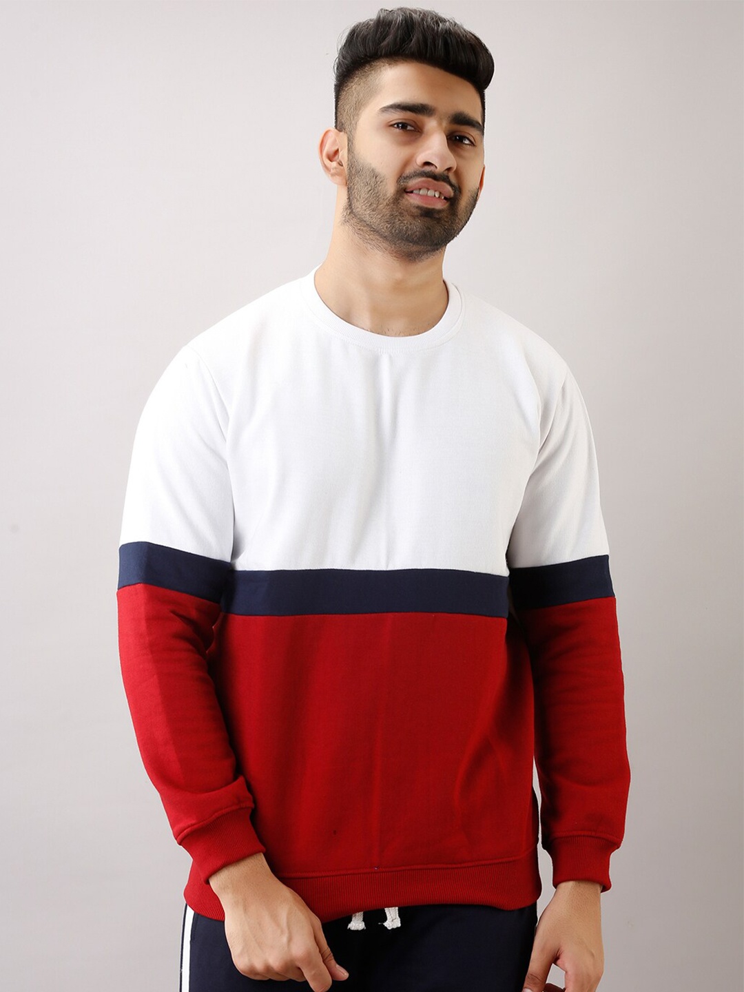 

FERANOID Men Red Colourblocked Sweatshirt