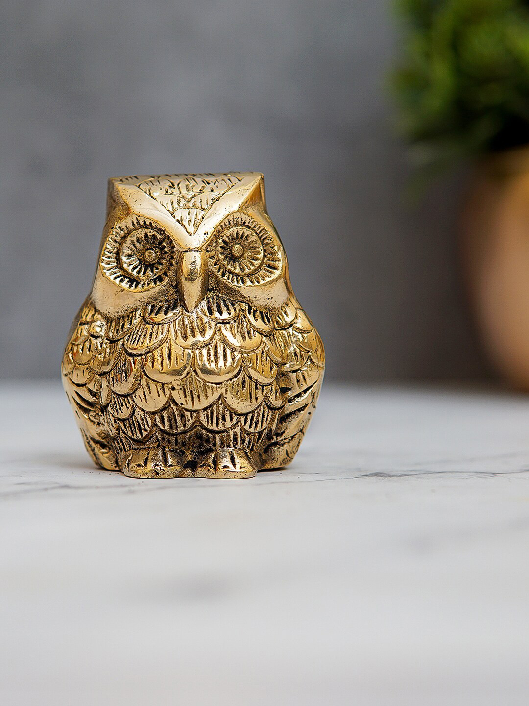

StatueStudio Gold-Toned Small Owl Idol Showpiece