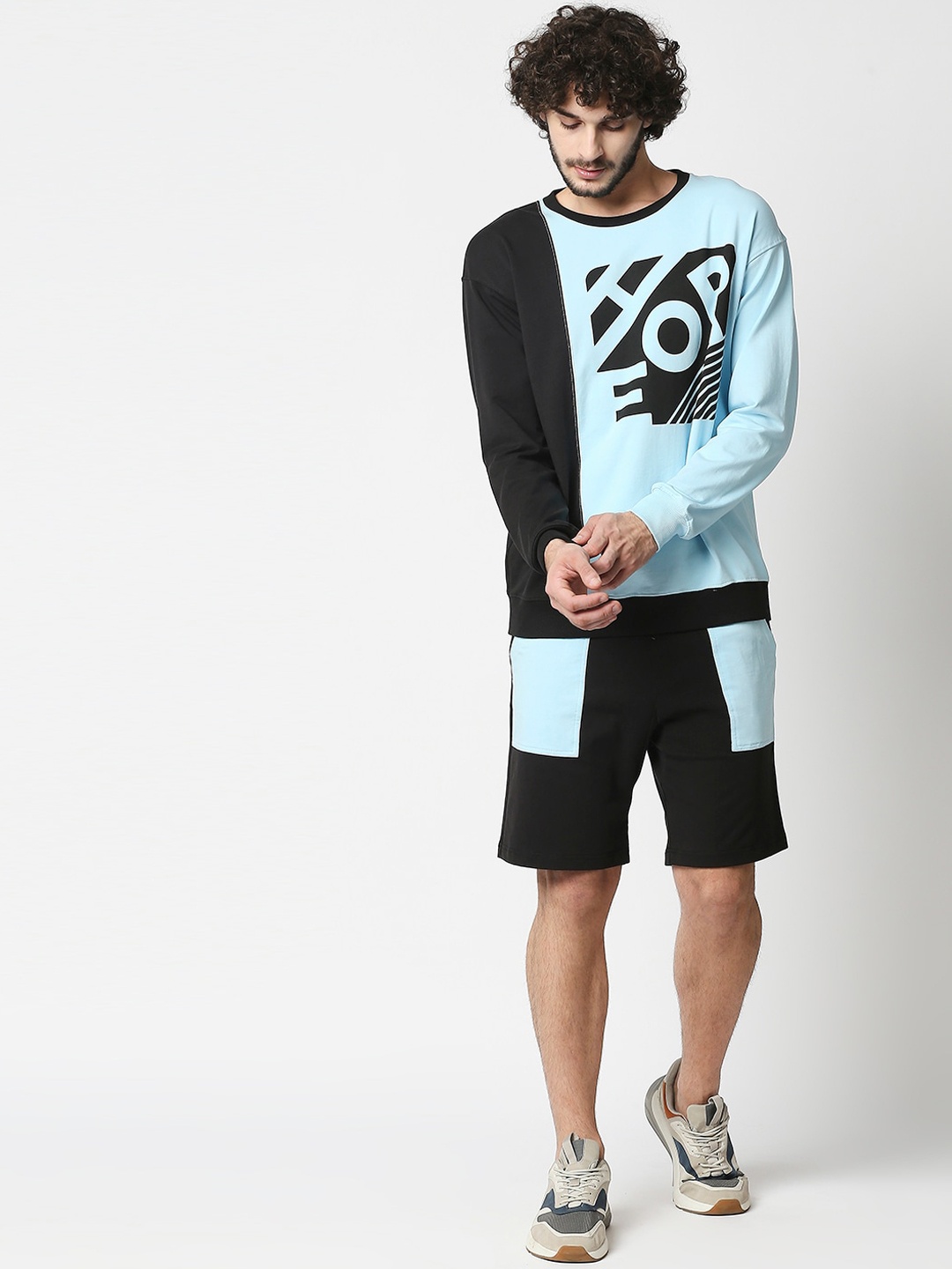 

Blamblack Men Blue Colourblocked Cotton Co-Ords