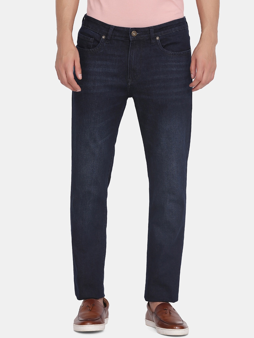 

Blackberrys Men Blue Slim Fit Light Fade Jeans