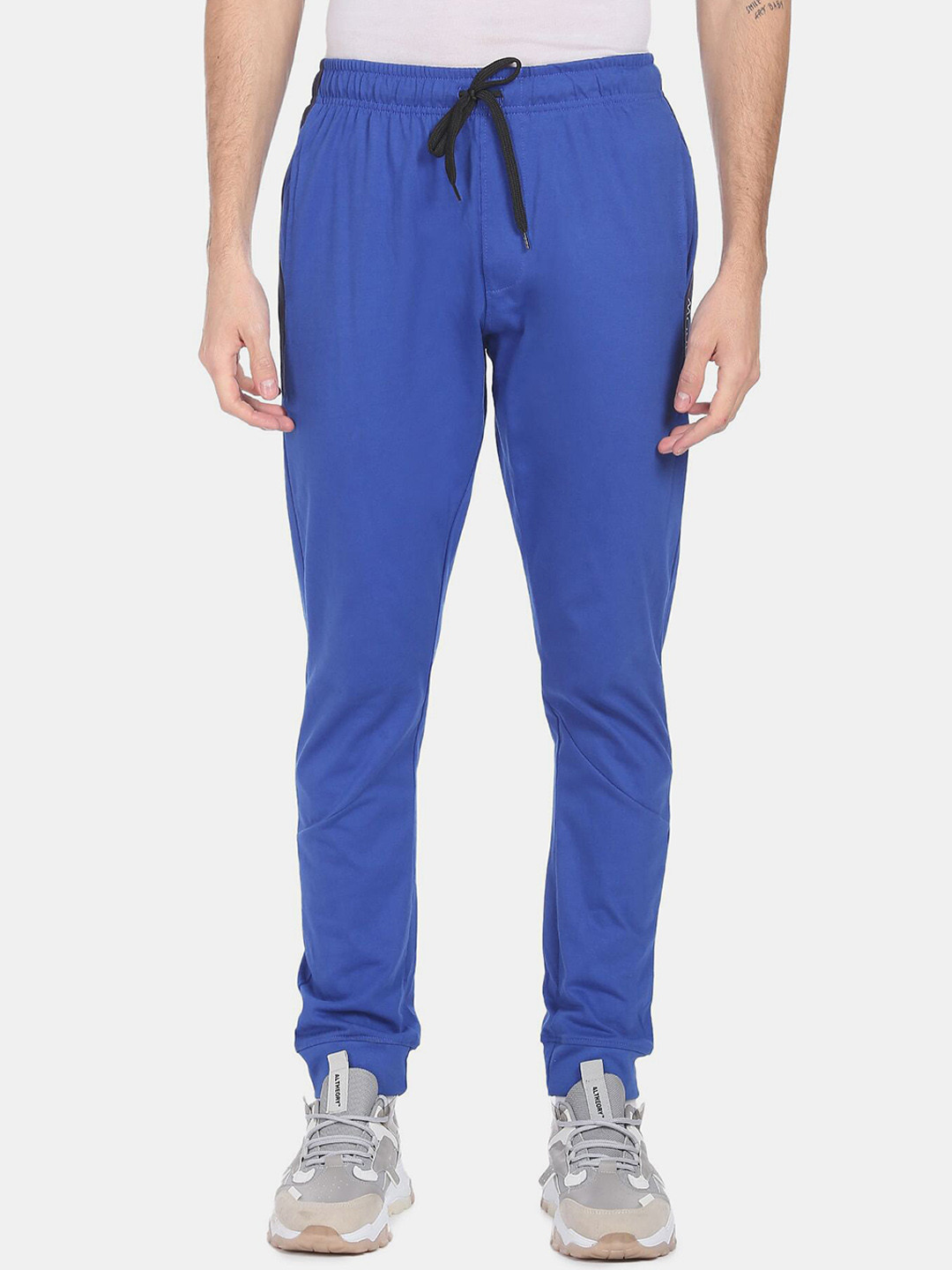 

Arrow Men Blue Solid Straight Fit Joggers
