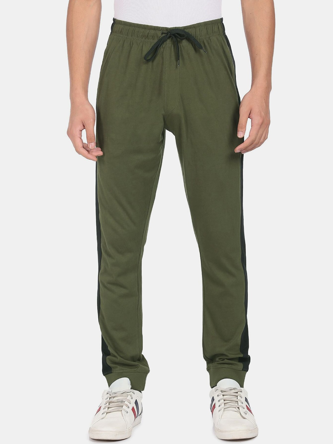 

Arrow Sport Men Olive Green & Black Solid Pure Cotton Straight-Fit Joggers