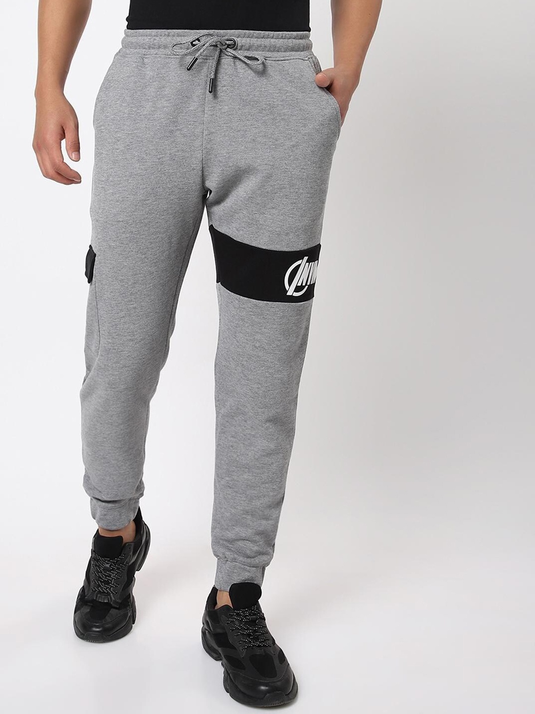 

Bewakoof Men Grey Typography Joggers