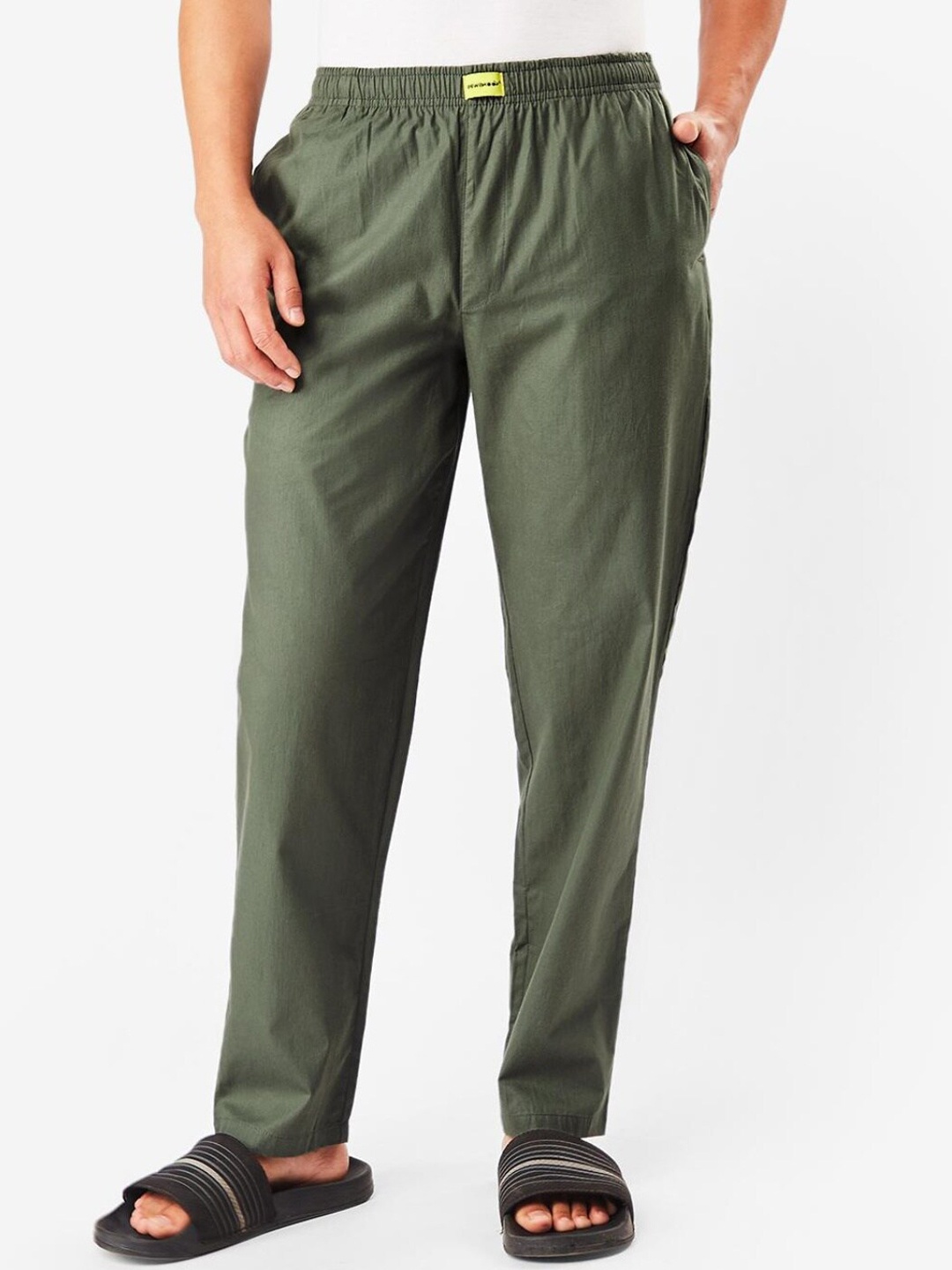 

Bewakoof Men Green Solid Cotton Lounge Pants