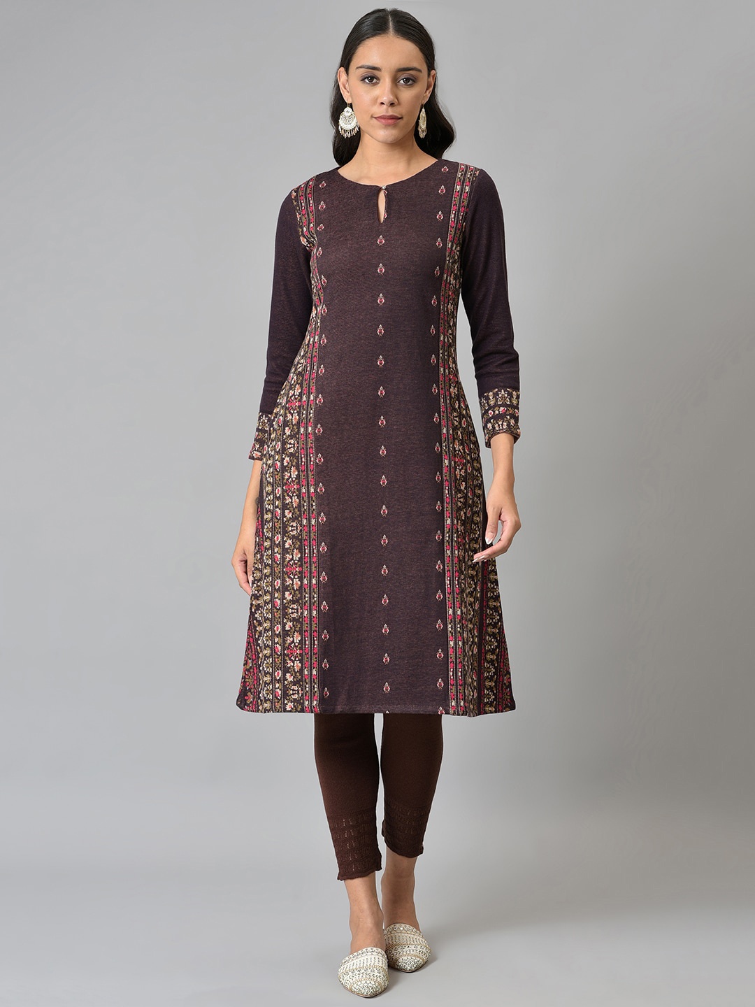 

W Women Maroon Ethnic Motif Keyhole Neck Regular Sleeves Kurta