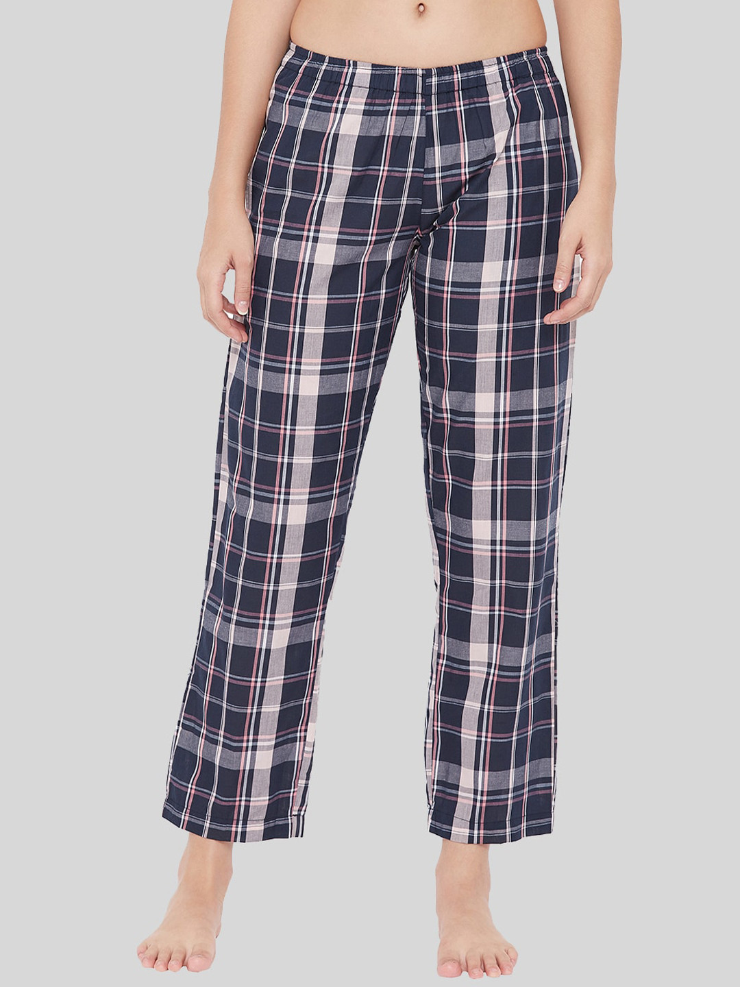 

Style Shoes Woman Black Checked Lounge Pants
