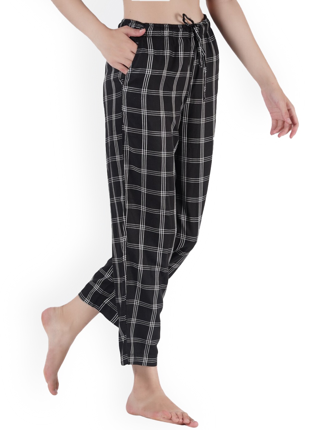

Style Shoes Women Black & White Checked Lounge Pants
