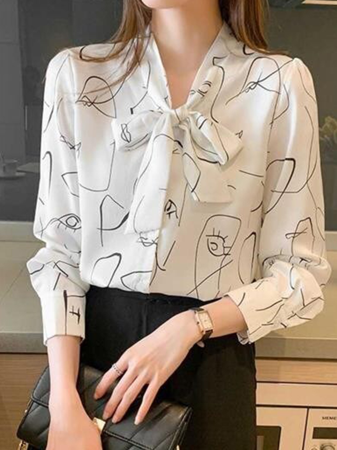 

La Aimee White Abstract Top