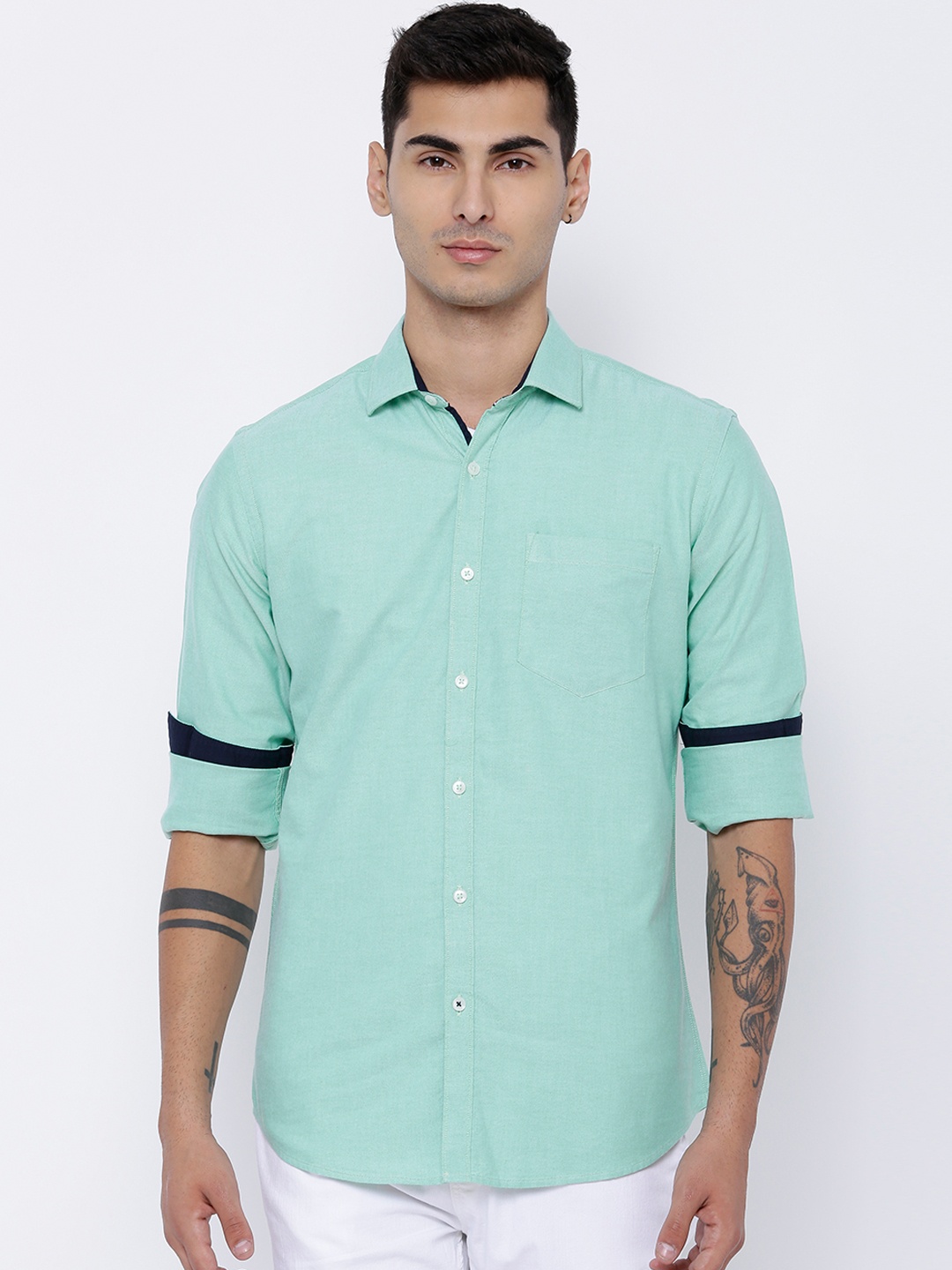 

Black coffee Men Sea Green Comfort Slim Fit Solid Casual Shirt