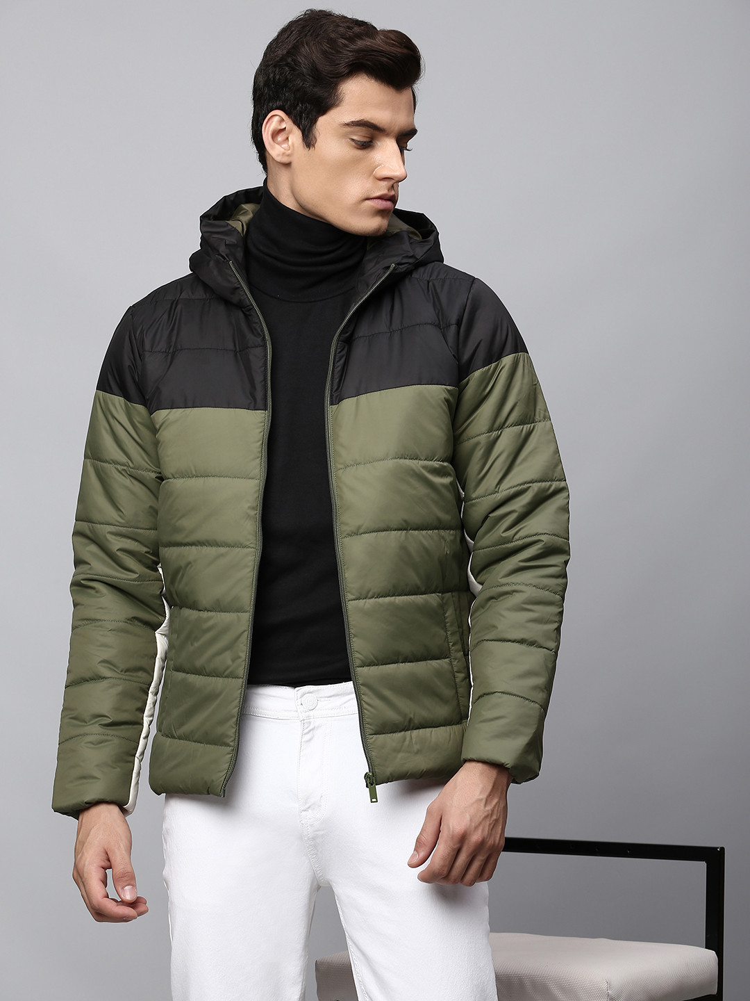 

Dennis Lingo Men Olive Green Colourblocked Lightweight Outdoor Padded Jacket