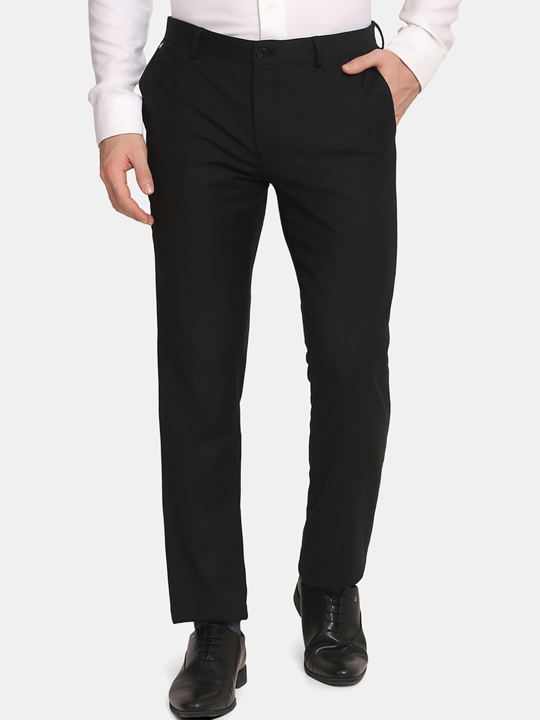 

Blackberrys Men Black Slim Fit Solid Trousers