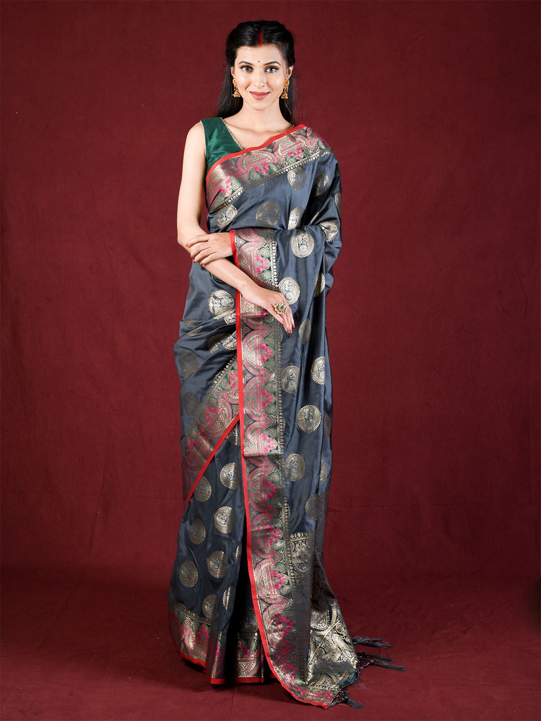 

Exclusiva Grey & Gold-Toned Woven Design Zari Silk Blend Saree