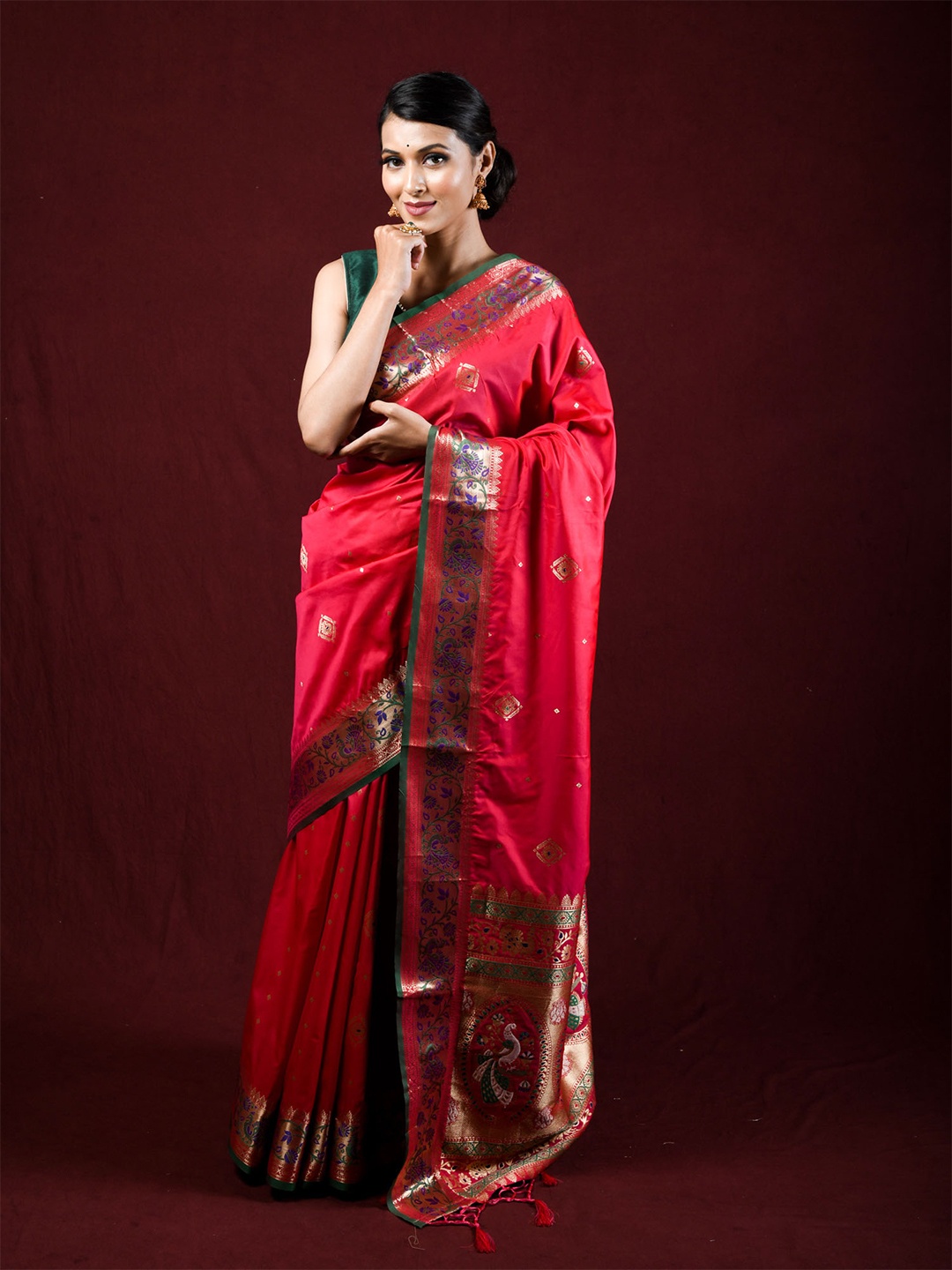 

Exclusiva Red & Green Ethnic Motifs Zari Silk Blend Banarasi Saree