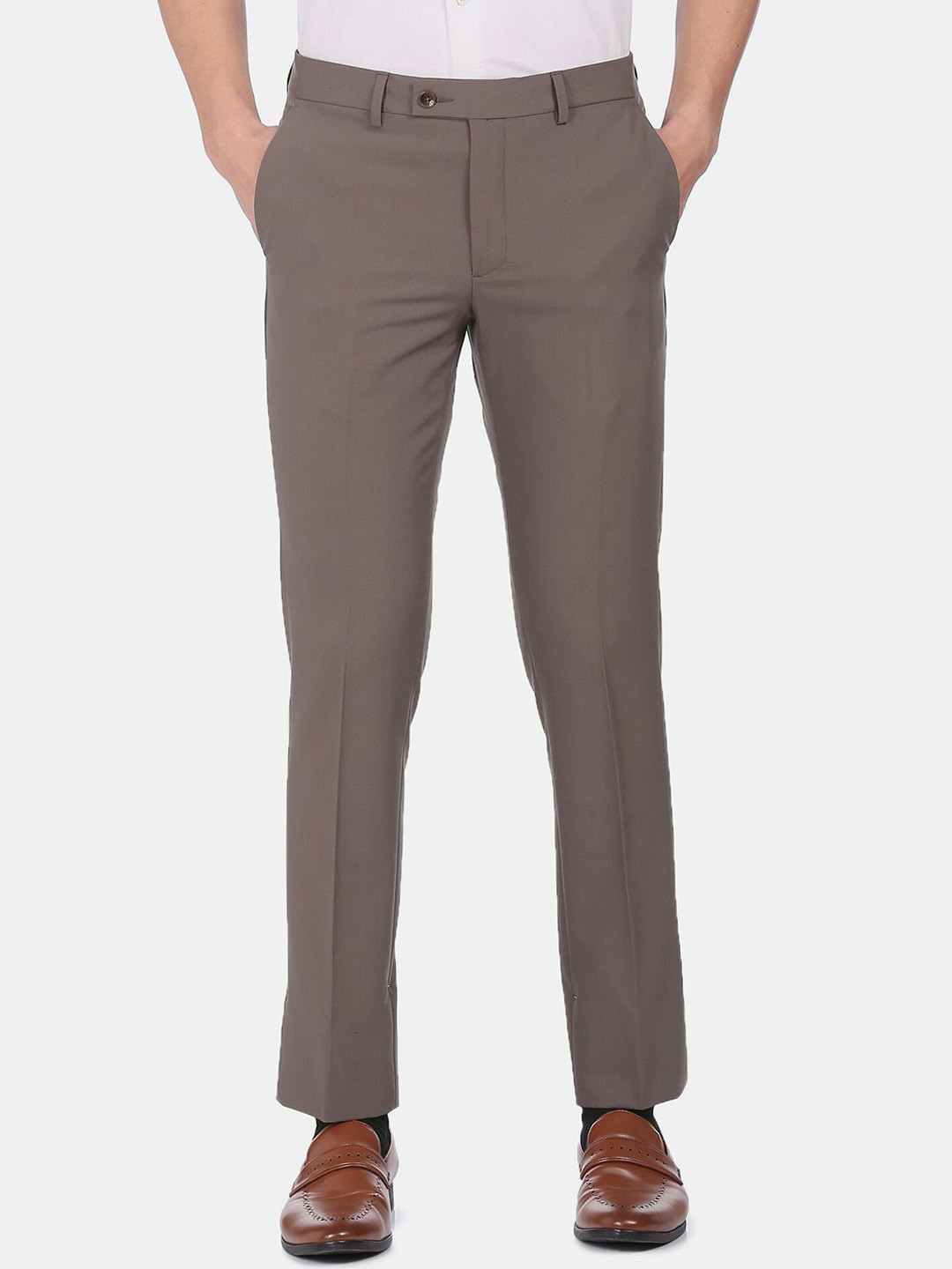 

Arrow Men Brown Slim Fit Solid Trousers