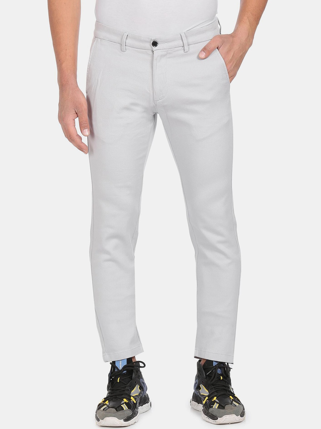 

Arrow Men Grey Slim Fit Solid Trousers