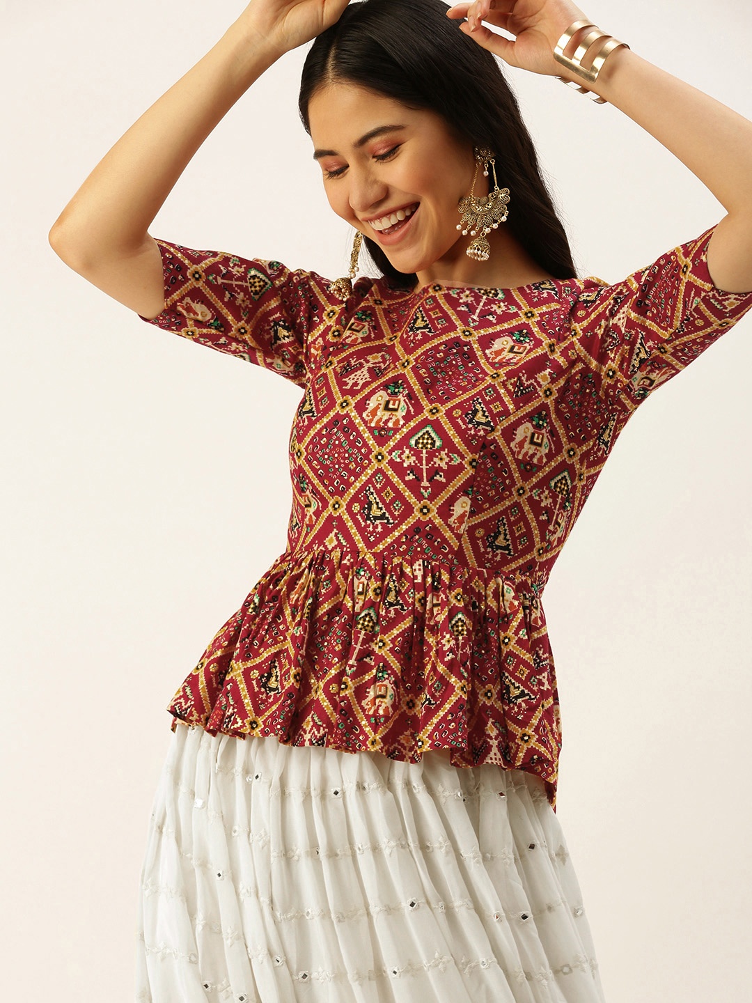 

LOOKNBOOK ART Women Maroon & White Mirror & Thread Work Lehenga & Top