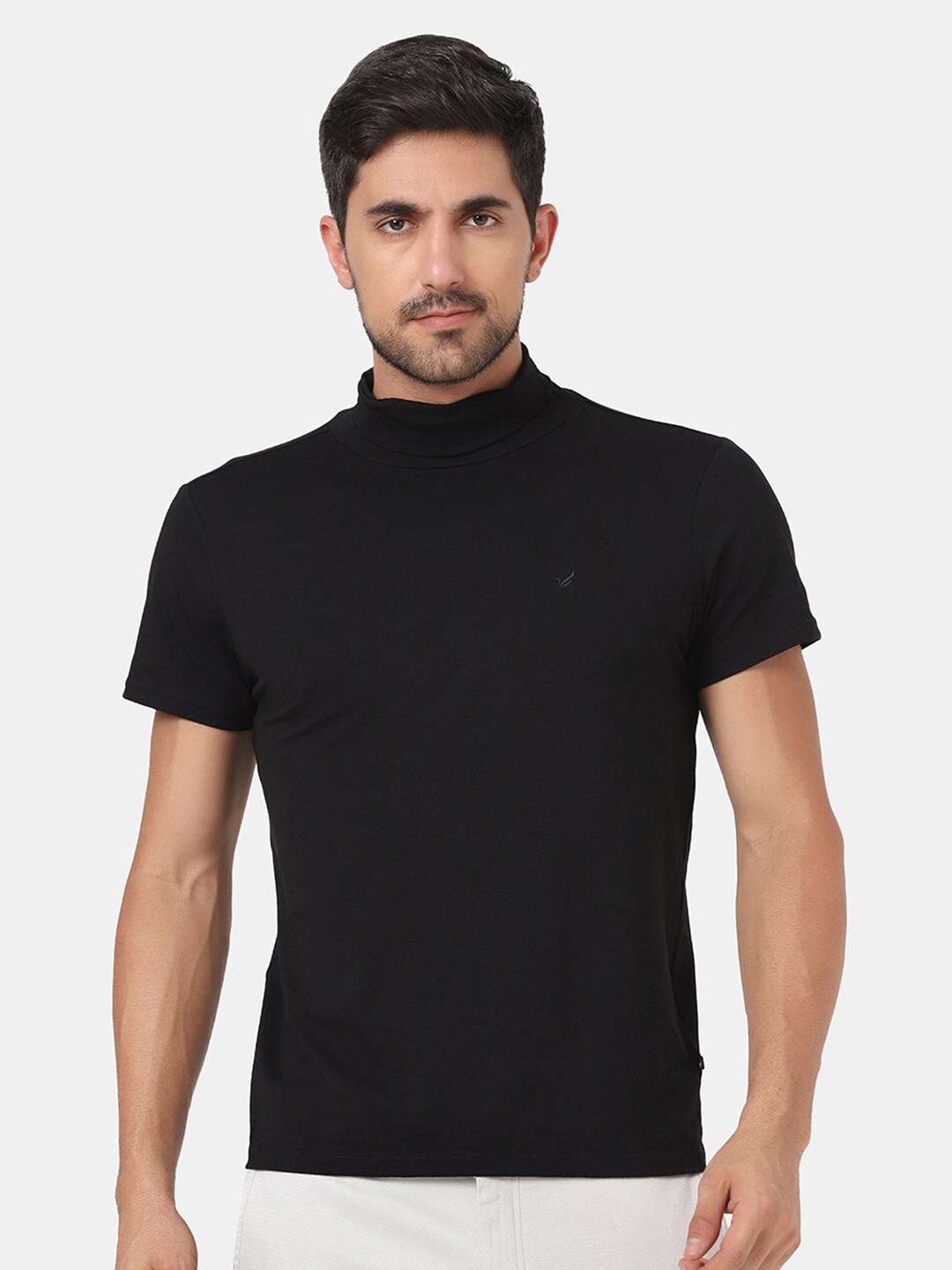 

Blackberrys Men Black Turtle Neck Slim Fit T-shirt