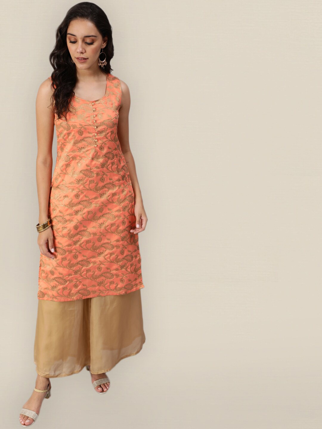 

Sangria Women Peach & Gold Jacquard Zari Work Sleeveless Kurta