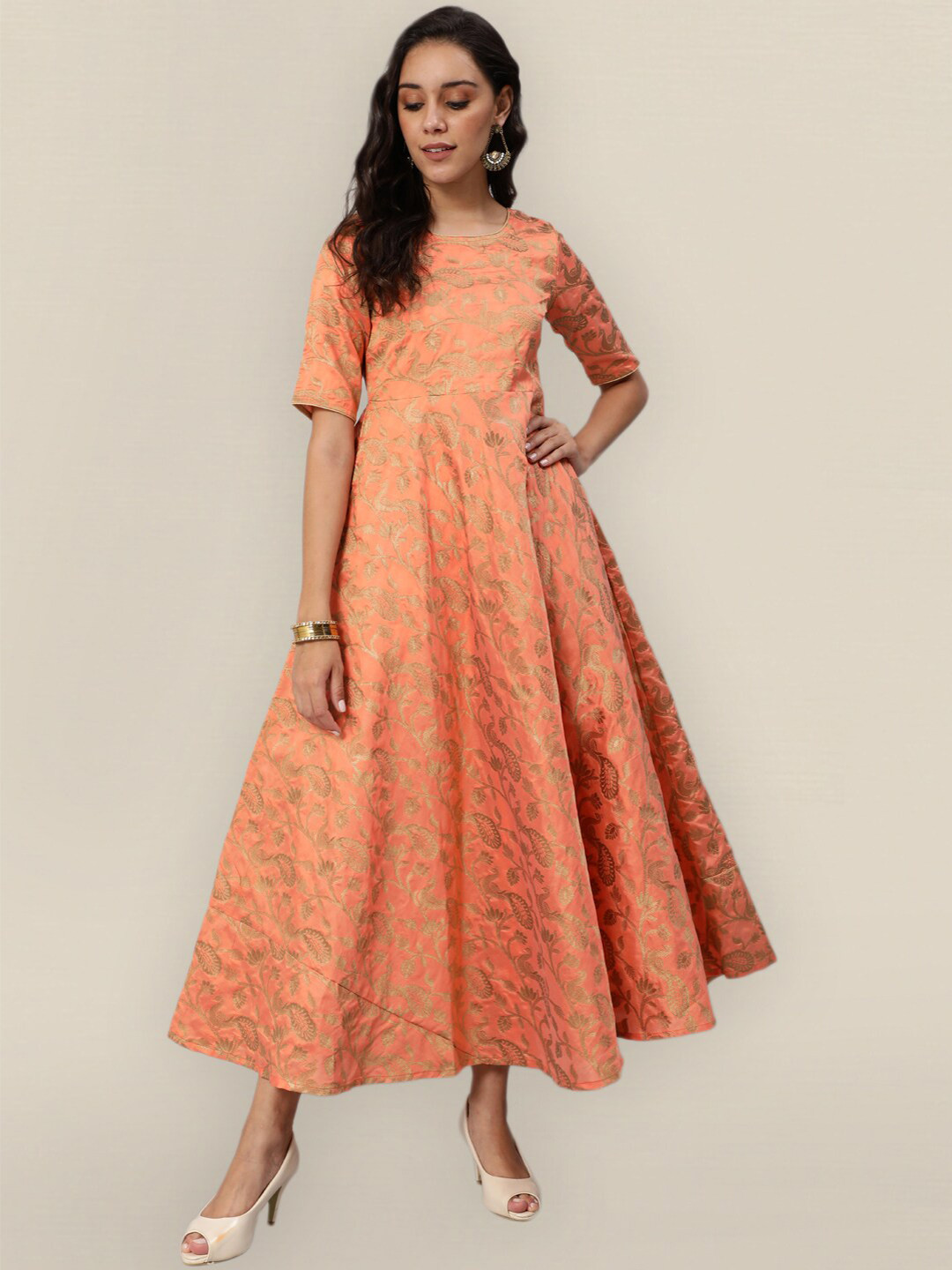 

Sangria Women Peach & Gold-Toned Jacquard Zari Silk Maxi Dress