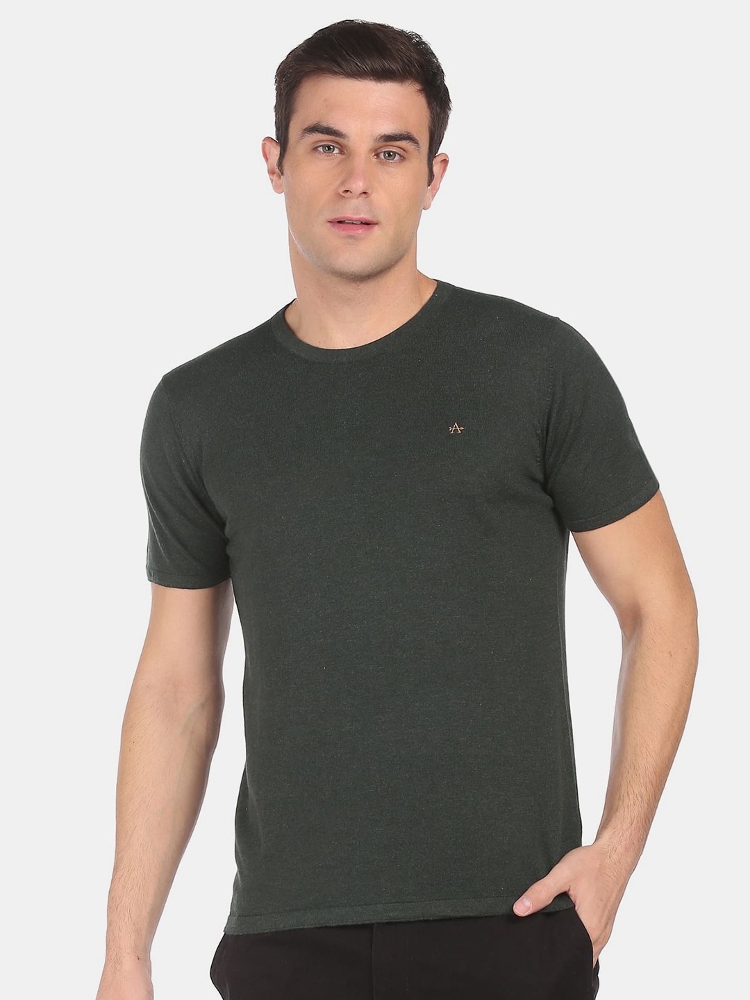 

Arrow Men Grey Solid T-shirt