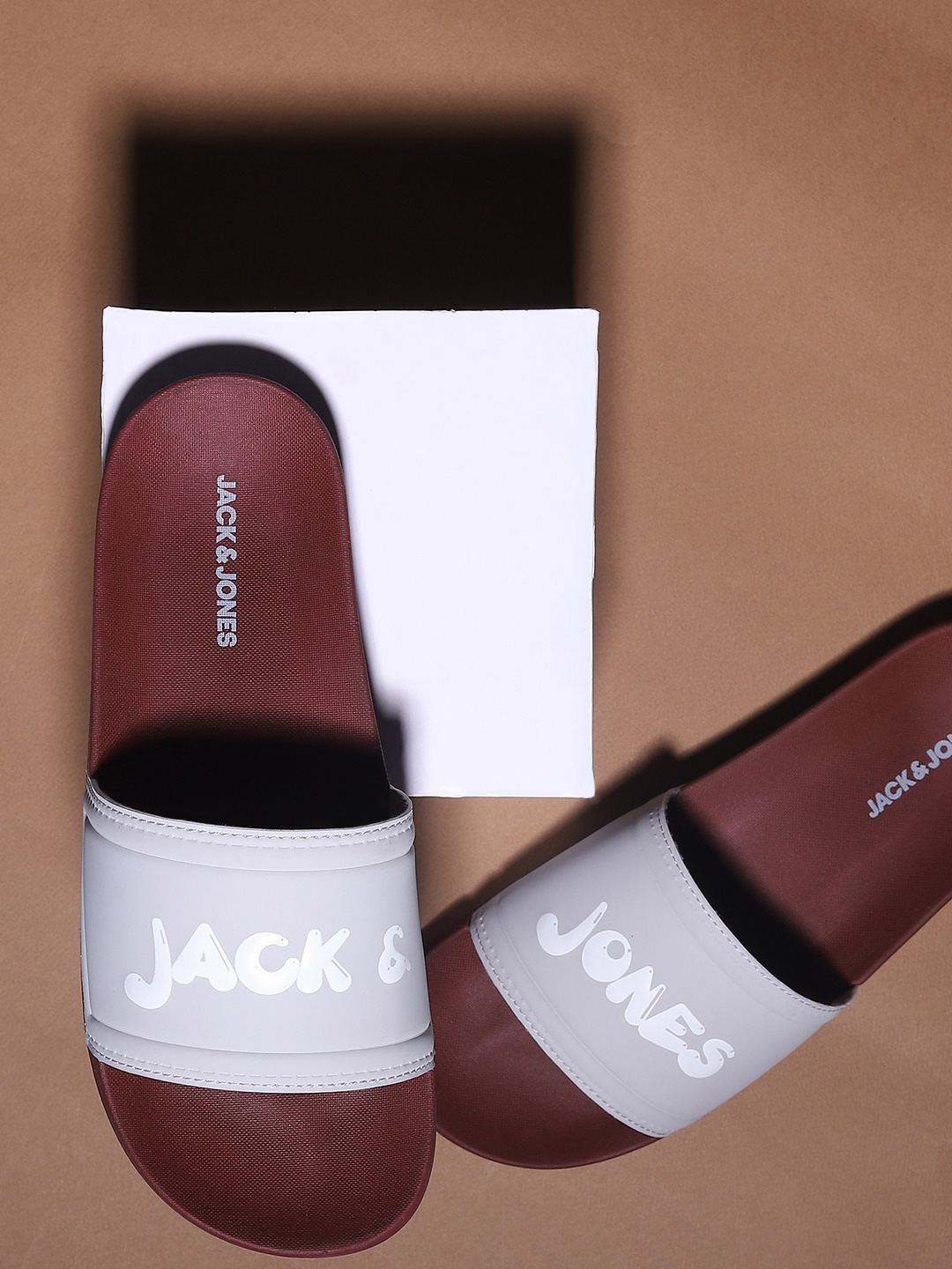 

Jack & Jones Men Grey & Brown Printed Sliders