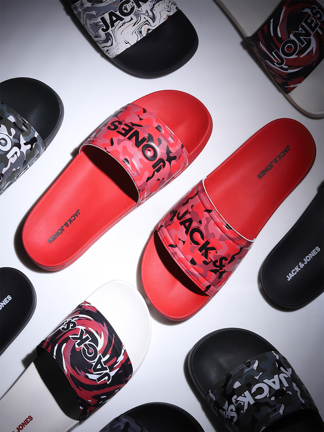 

Jack & Jones Men Red & Black Printed Sliders