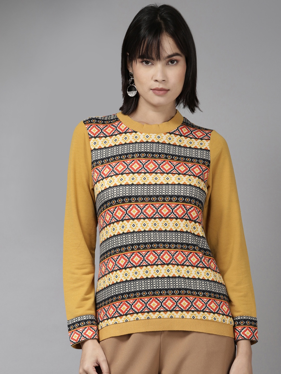 

Aarika Gold-Toned Ethnic Motifs Regular Top