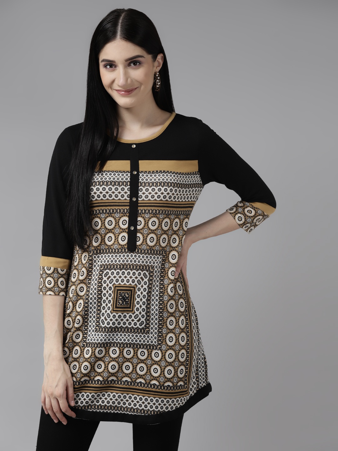 

Aarika Black & Brown Geometric Print Longline Top