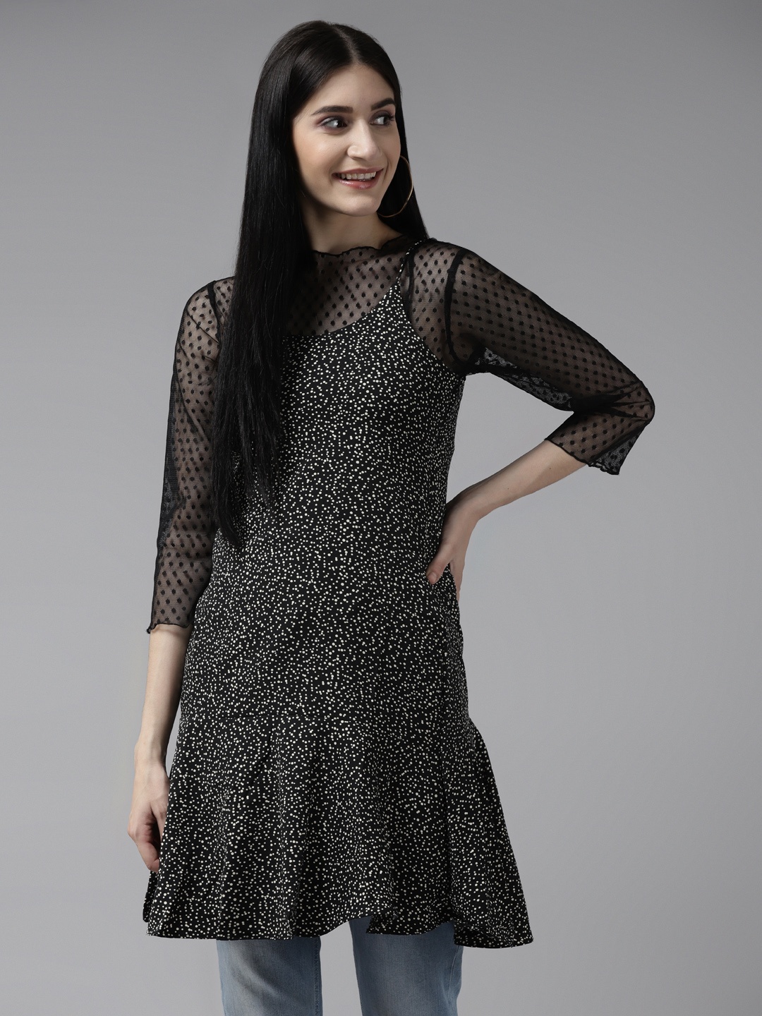 

Aarika Black Printed Longline Top